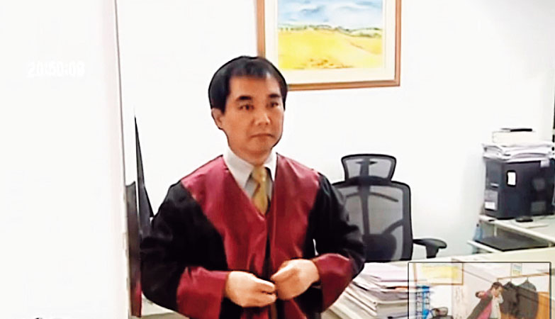 林在培在擔任主任檢察官期間，曾接受電視台訪問，講述檢察官辦案甘苦談。（翻攝公視）