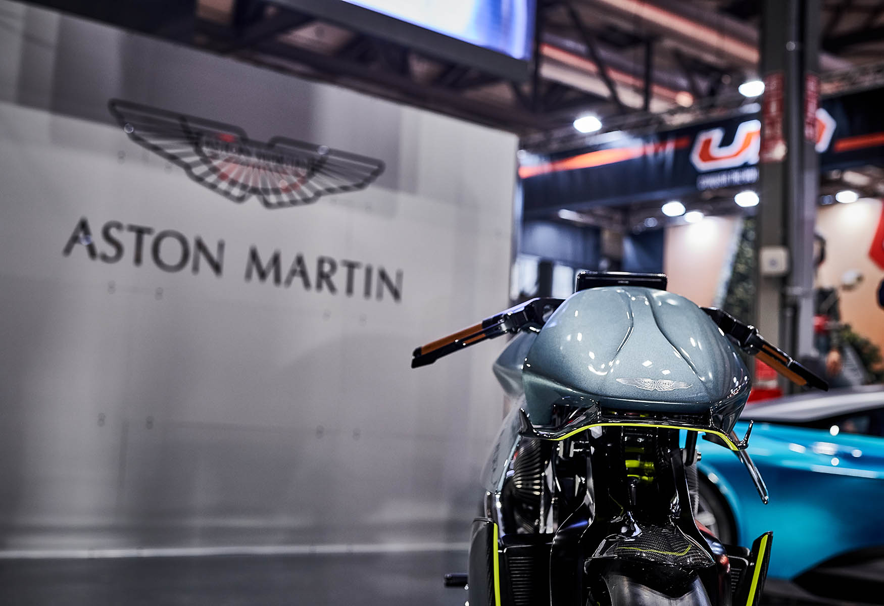 【米蘭車展】可駕馭的工藝品　Aston Martin AMB 001