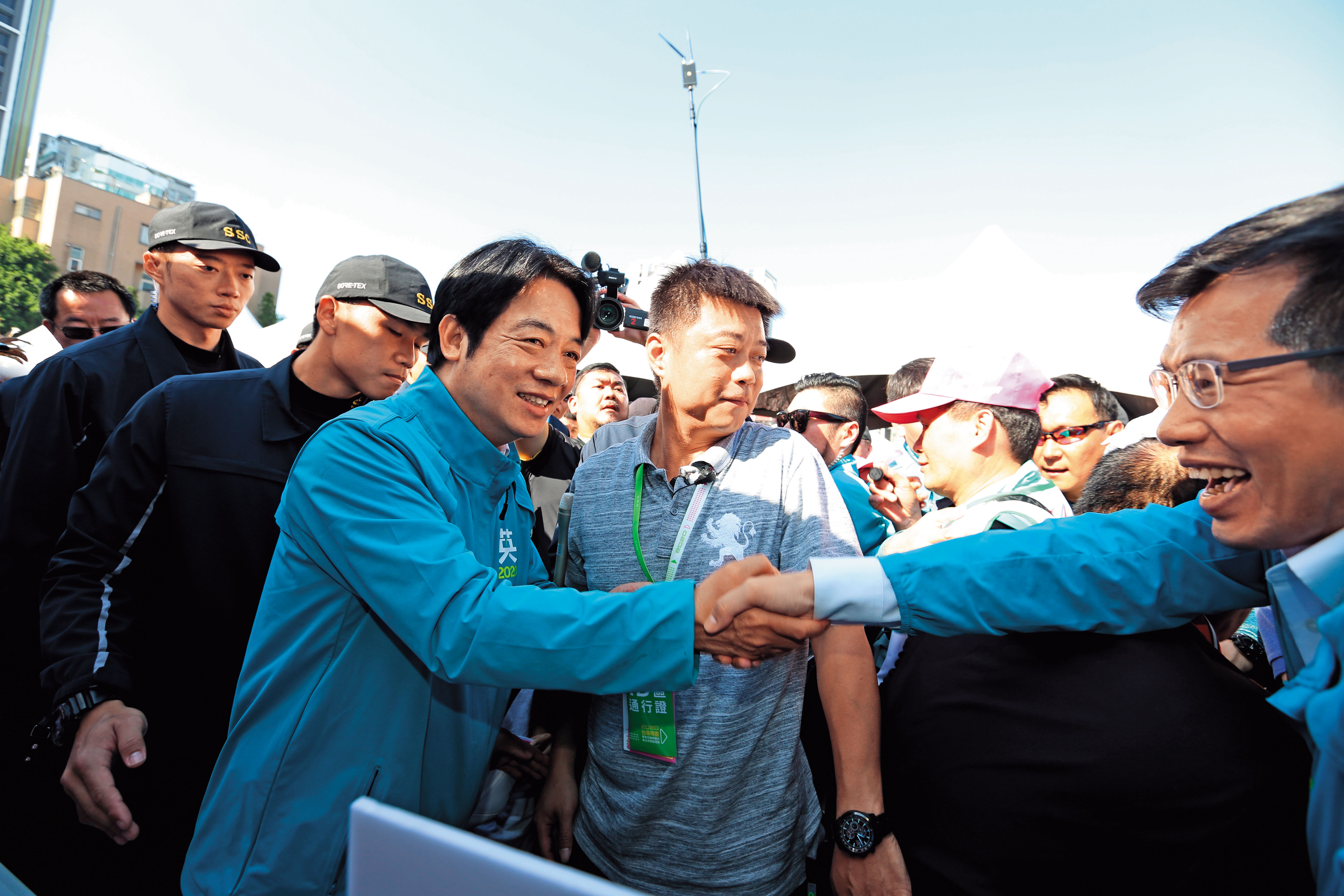 民進黨中央啟動「護國保台立委助選團」，2大天王蔡英文副手賴清德（圖）、前行政院長游錫堃將是固定班底，全台跑透透替立委輔選。