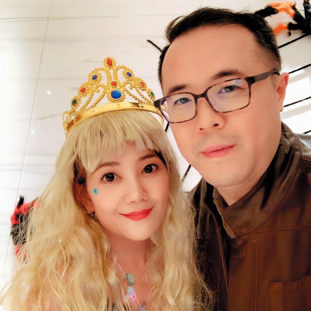 趙元同（右）曾把梁靜茹當公主捧在手心疼，可惜隨著男方劈腿出軌，2人感情不再。（翻攝自梁靜茹IG）