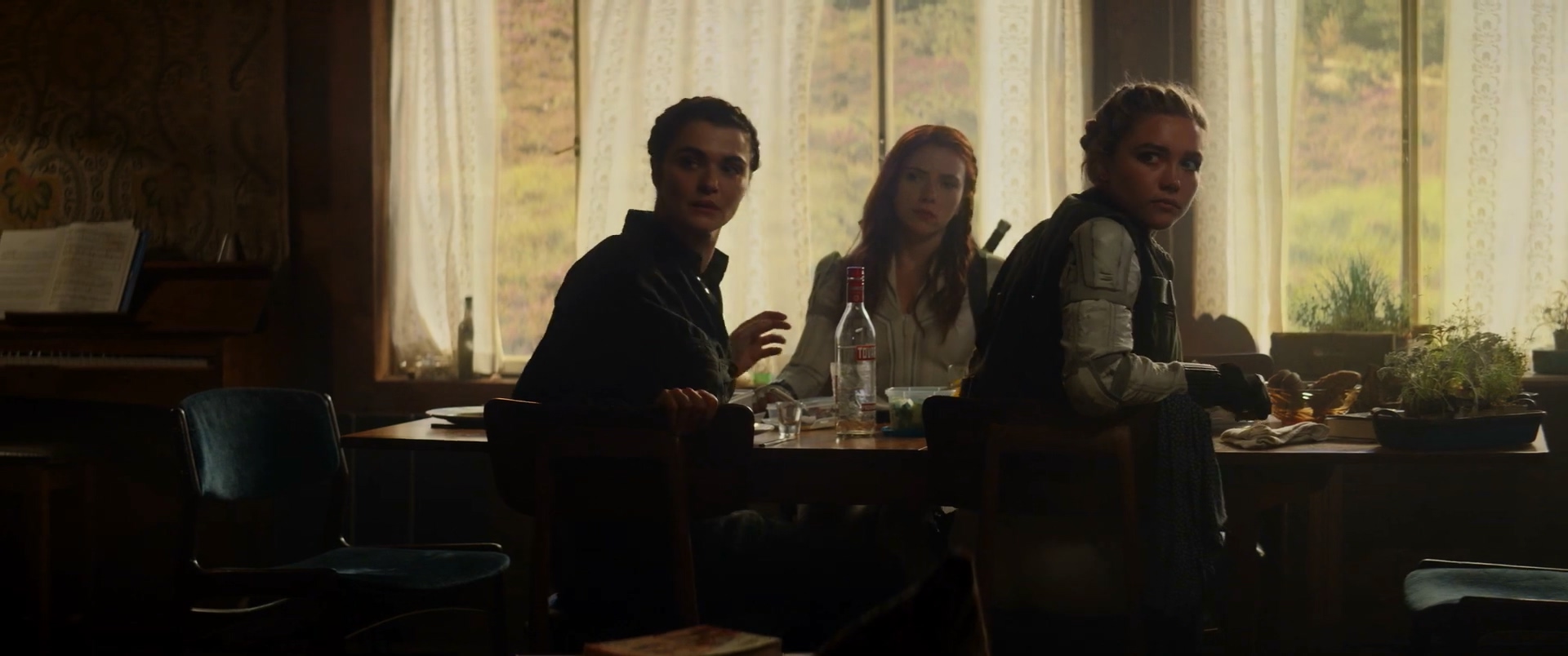 「黑寡婦」其實是共用代號，預告中可見三代「黑寡婦」終於同框。（翻攝預告）