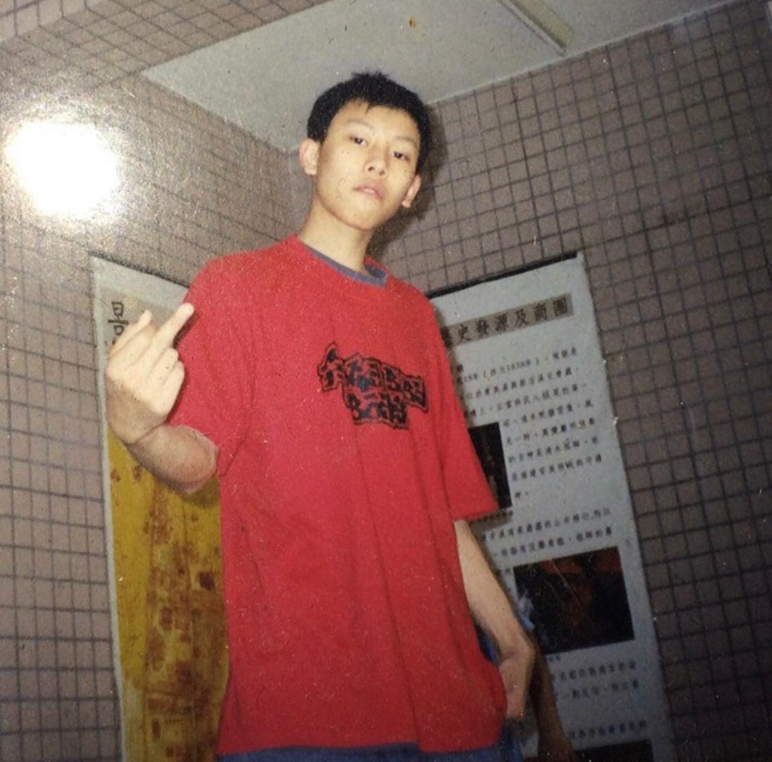 瘦子15歲時玩很大,曾吃掉都是痰的蛋糕。(KKBOX提供)