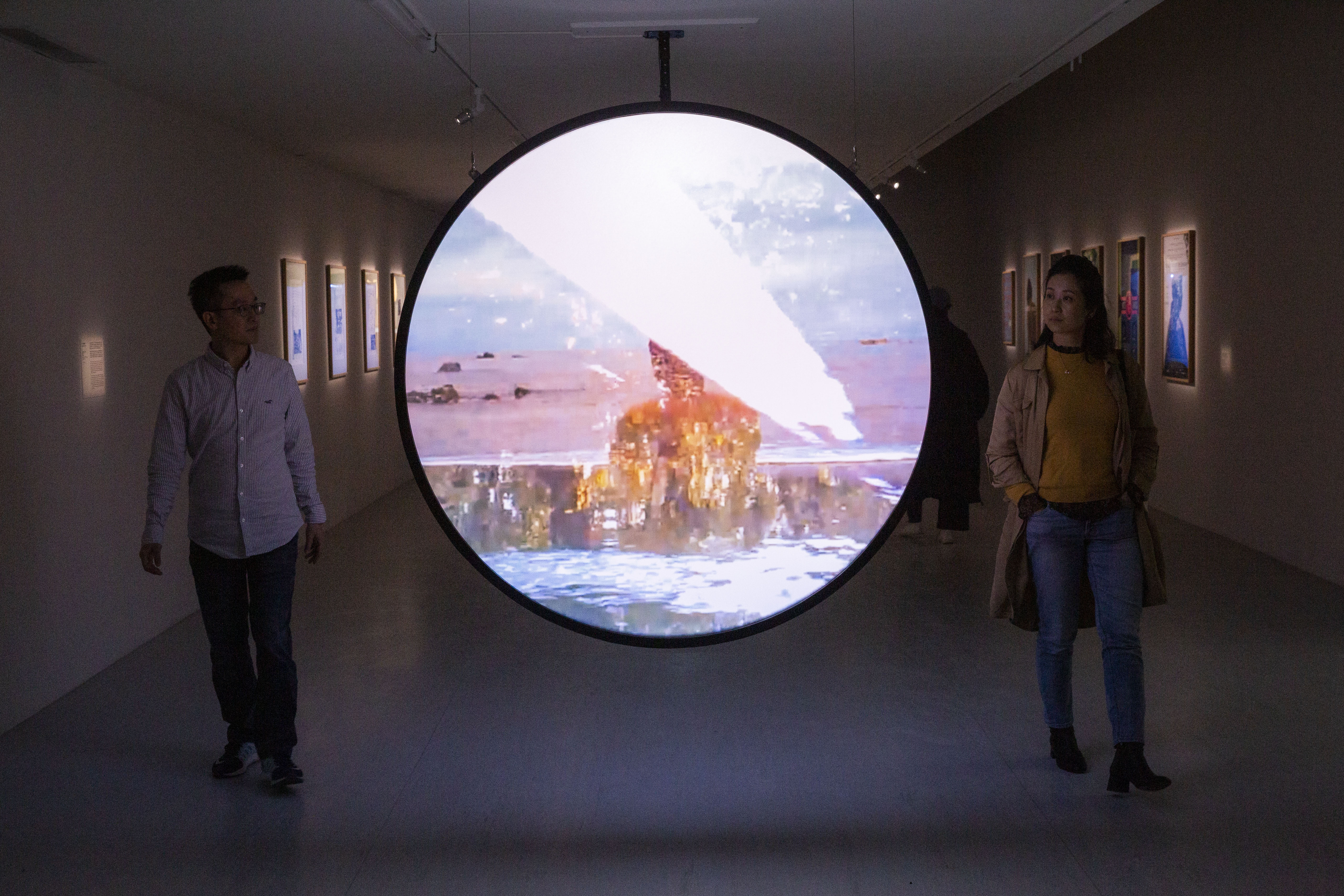 「狂中之靜」展間一角。