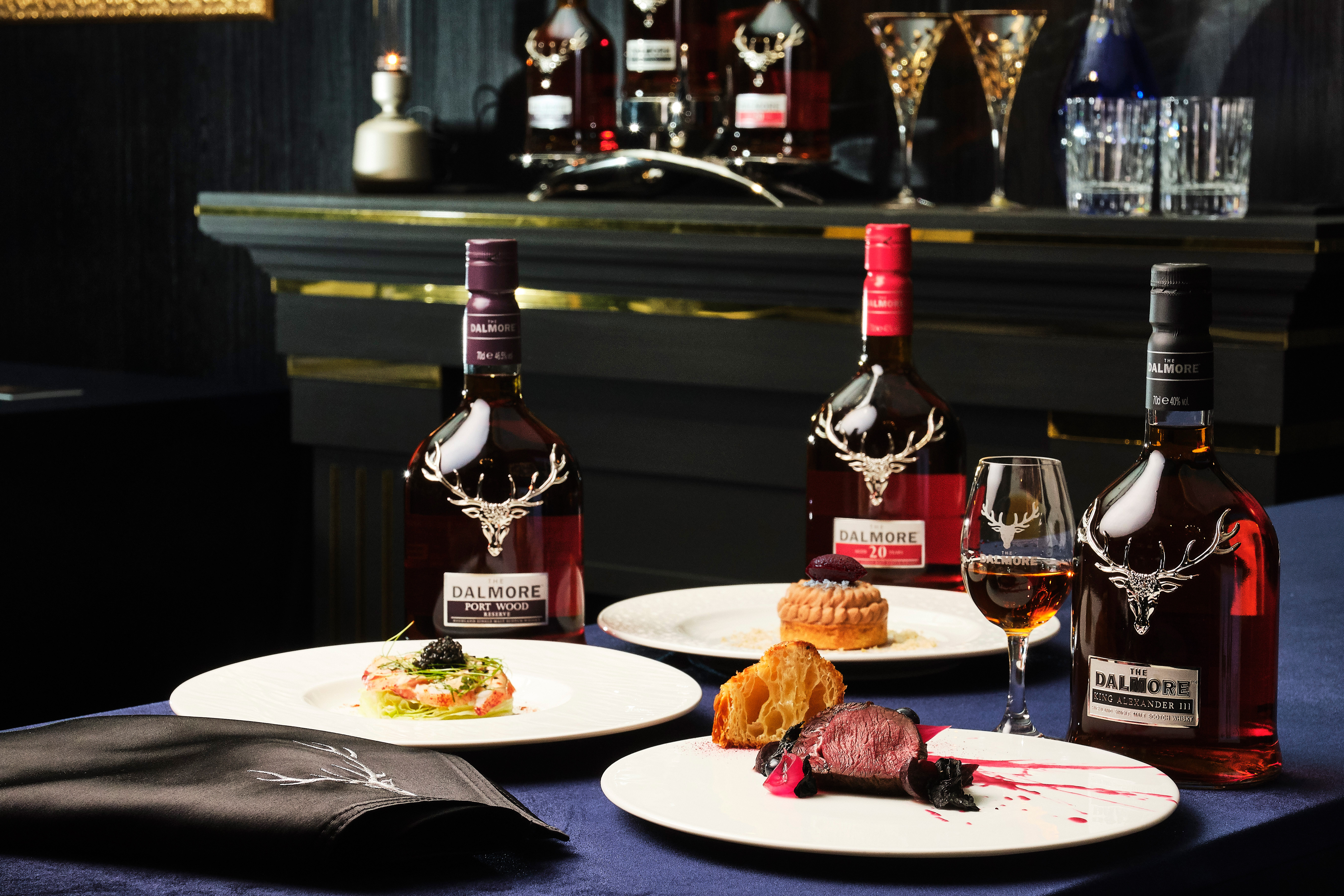 大摩攜手米其林星級主廚強強聯手，特別針對【DALMORE大摩 至高。探所】設計精美料理。（尚格酒業提供）