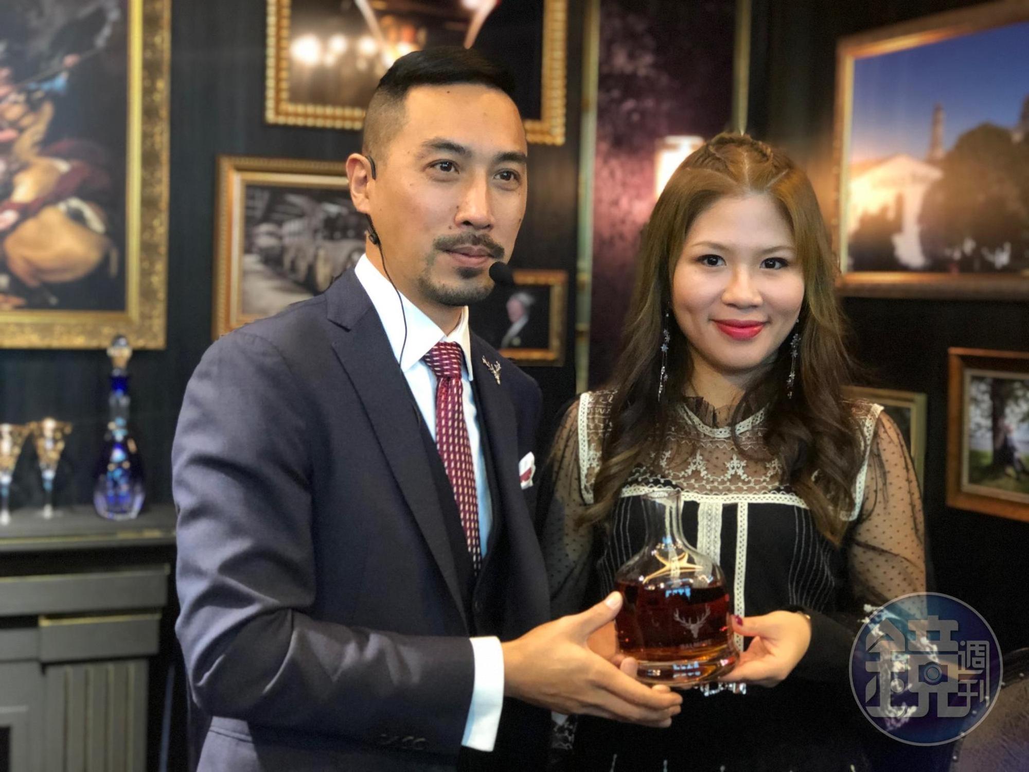 每場次參與來賓均有機會贏得品酩大摩35年大師典藏單一麥芽蘇格蘭威士忌的珍貴時刻。