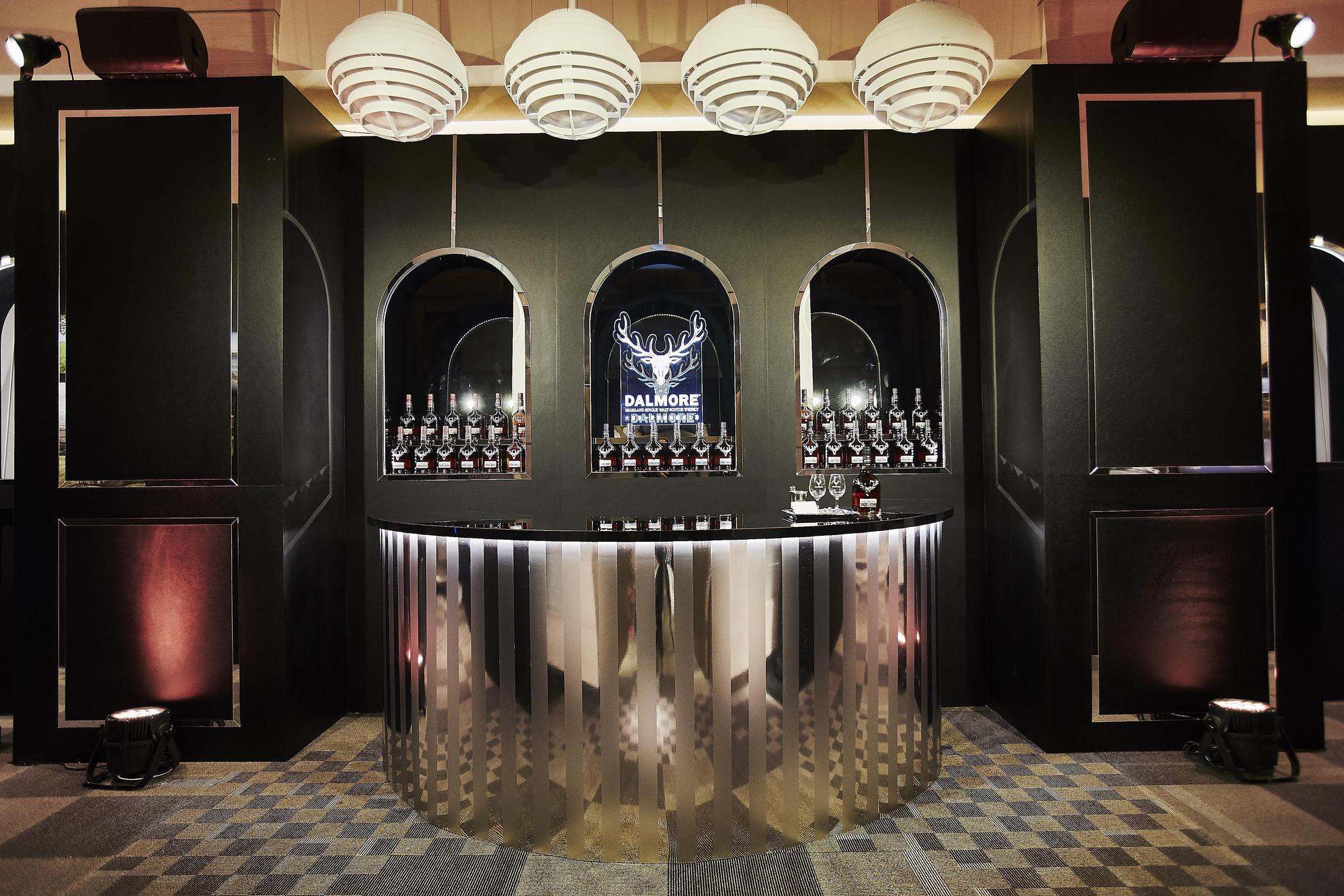 THE DALMORE大摩於Taipei 101的最高樓層101樓，揭開史無前例、全台首創【DALMORE大摩 至高。探所】天際品酩會活動。（尚格酒業提供）