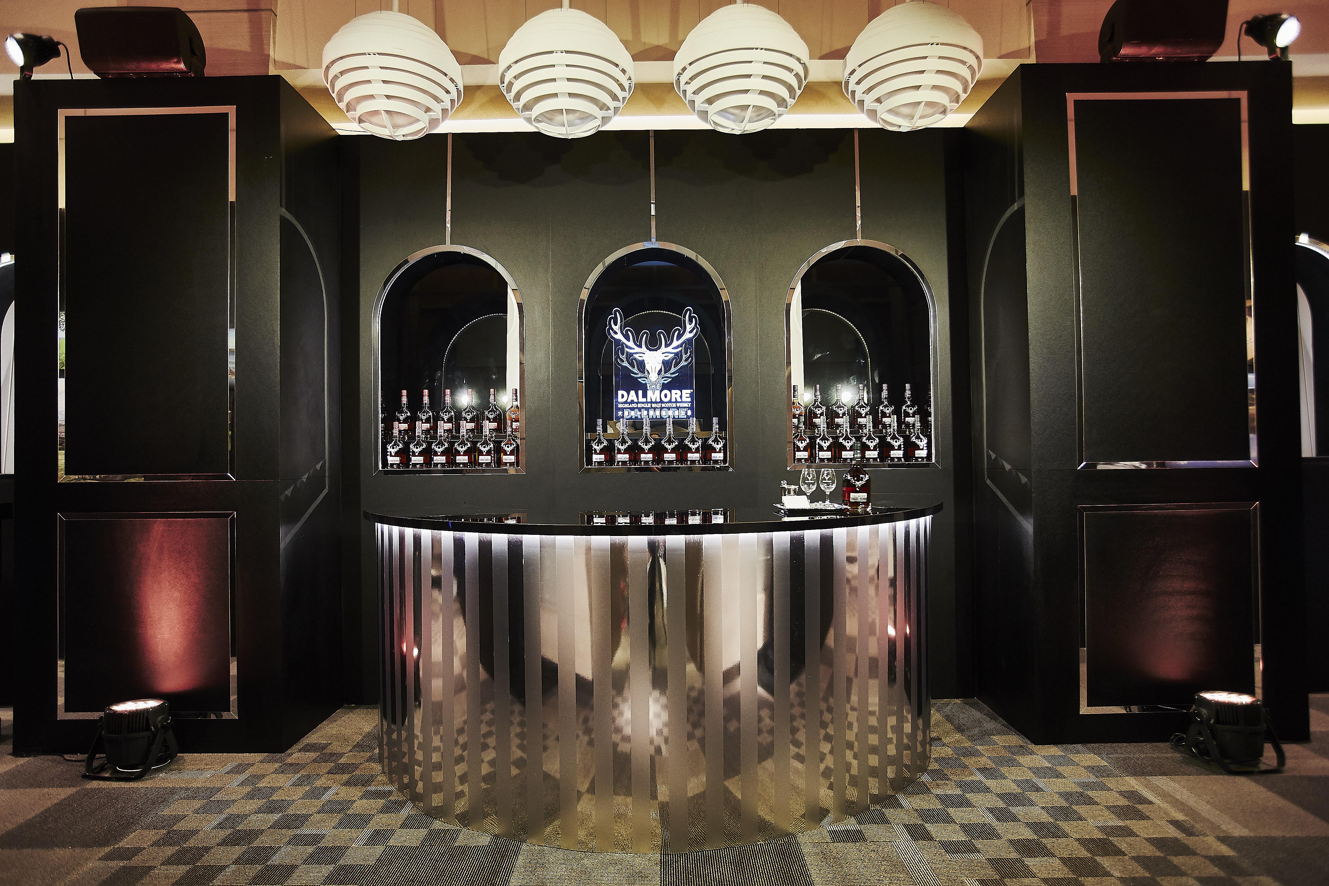 THE DALMORE大摩於Taipei 101的最高樓層101樓,揭開史無前例、全台首創【DALMORE大摩 至高。探所】天際品酩會活動。(尚格酒業提供)