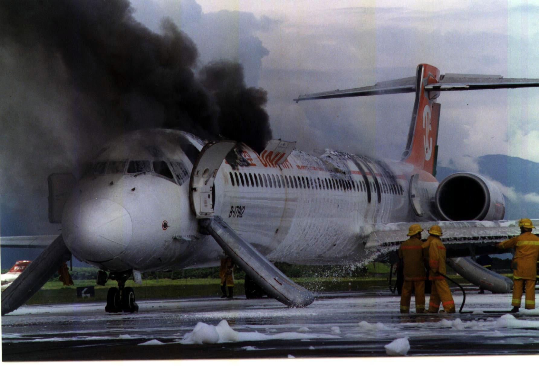 1999年發生在花蓮機場的立榮航空爆炸事件（中央社）