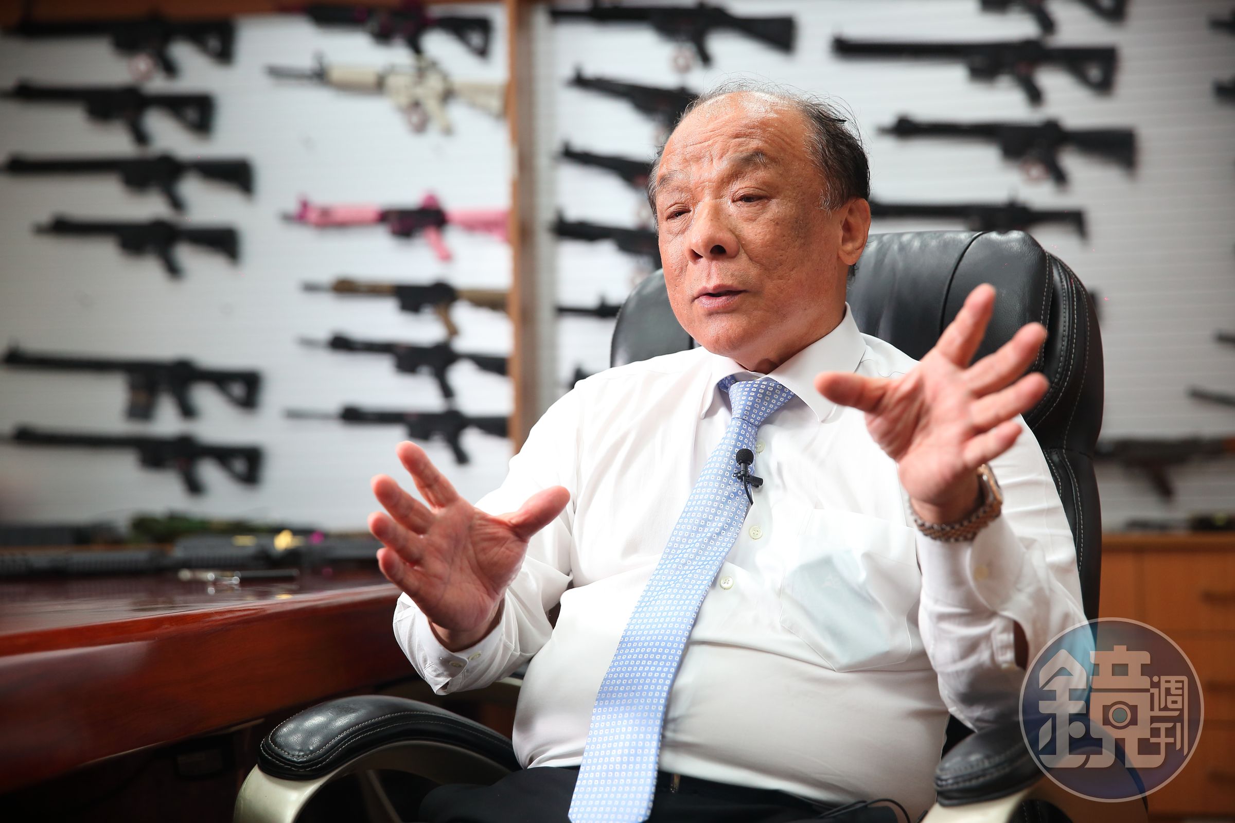 廖英熙心中有把道德尺，他深信好人有好報。
