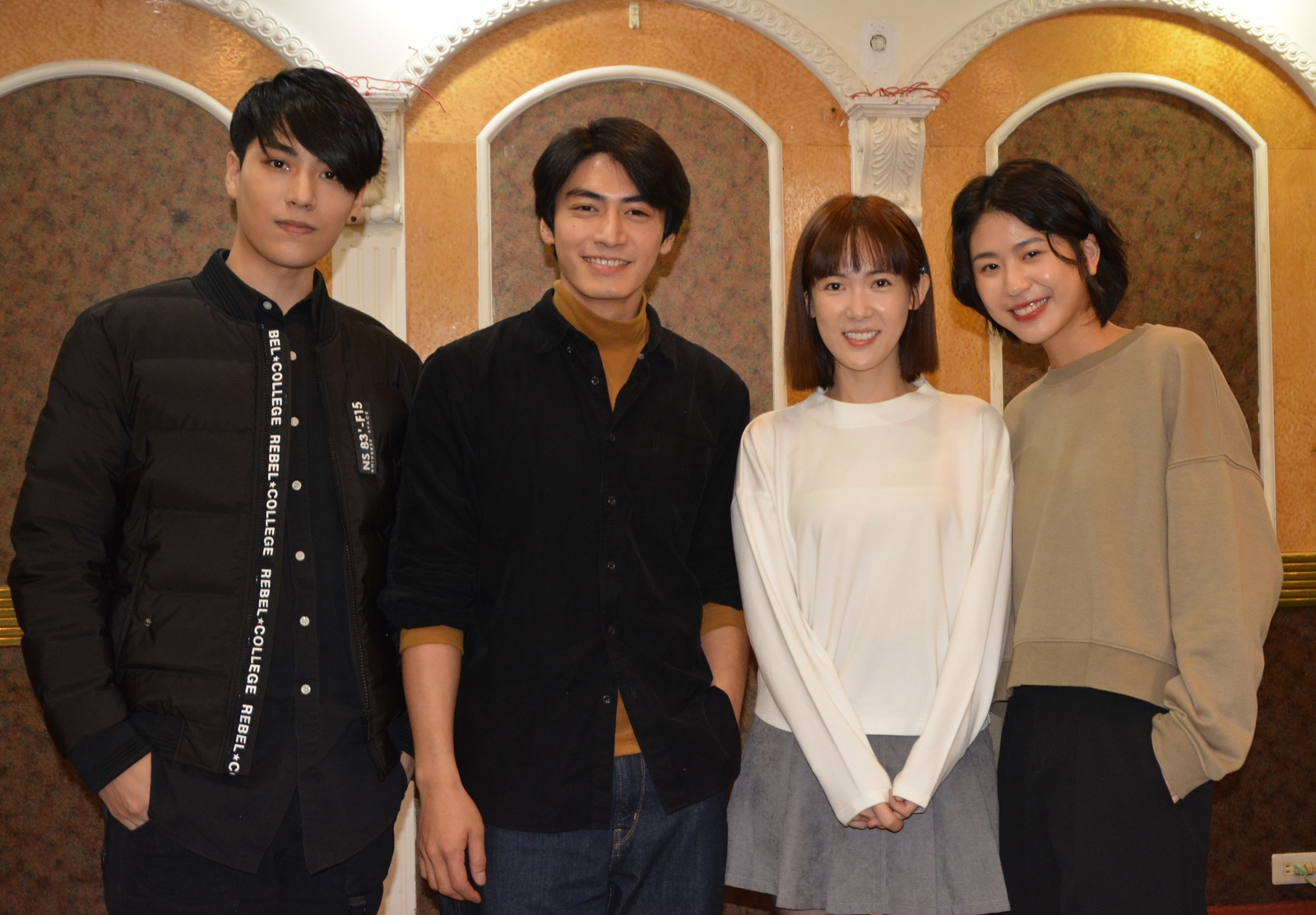 孫可芳和宋柏緯在新劇中對戲，兩人都透露對起戲來很安心。（華視提供）