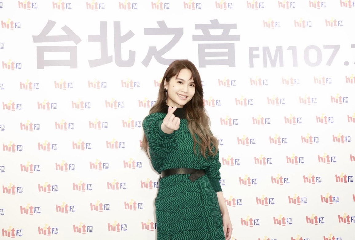 楊丞琳到電台宣傳新專輯《刪·拾 以後》。