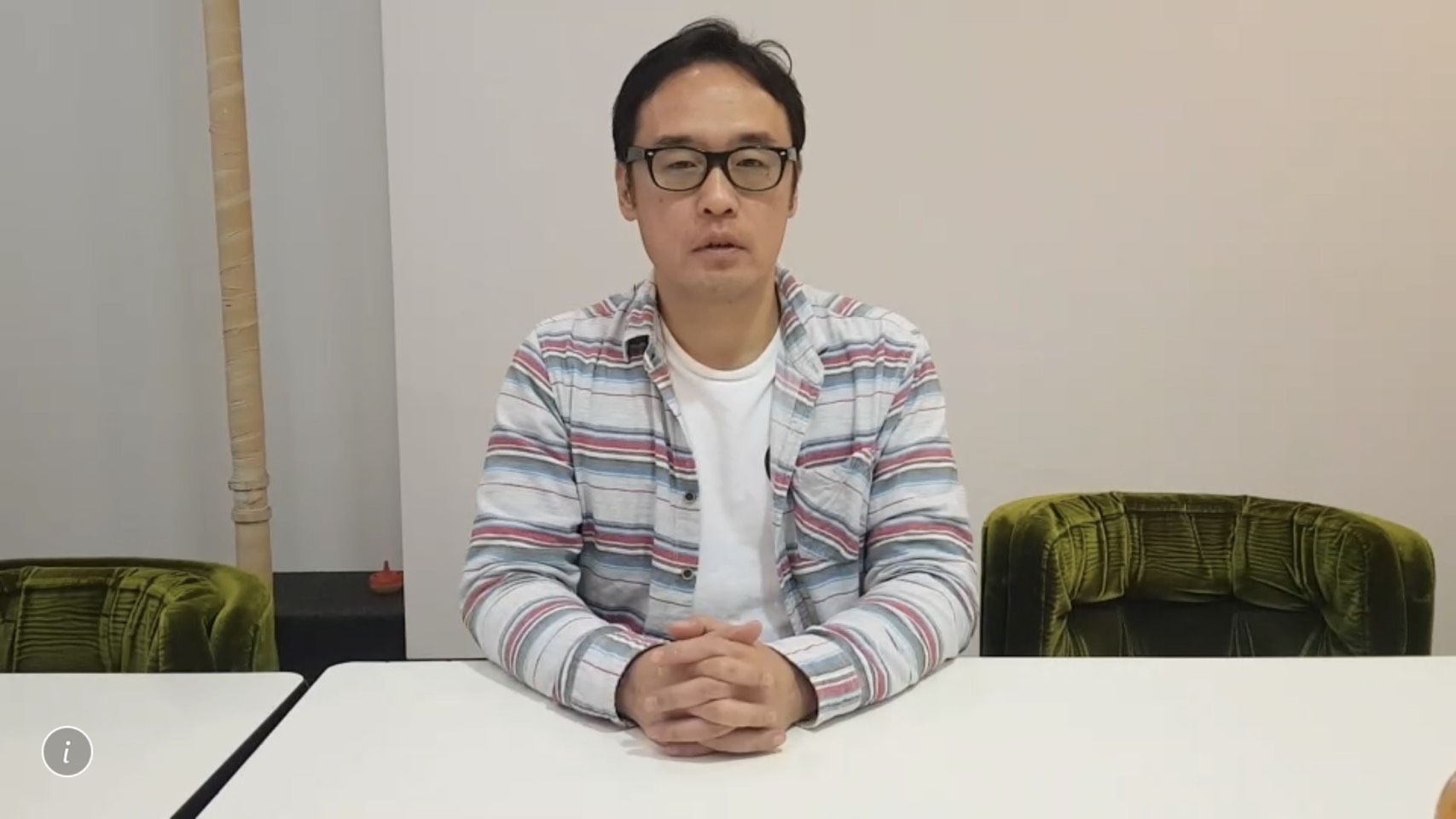 東尼大木接受《鏡週刊》專訪，對近來發生的指控親自澄清。（讀者提供）