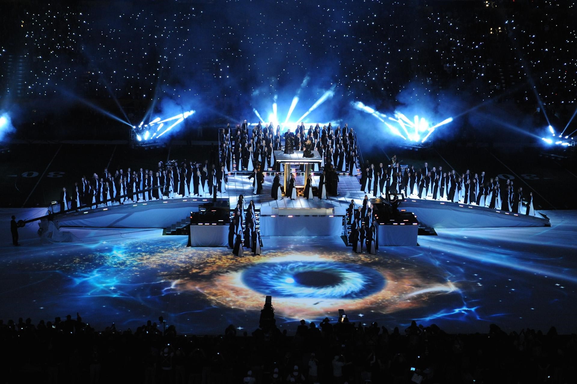 流行天后瑪丹娜的超級盃中場秀由Moment Factory一手打造,舞台視覺華麗炫目。(Moment Factory提供)