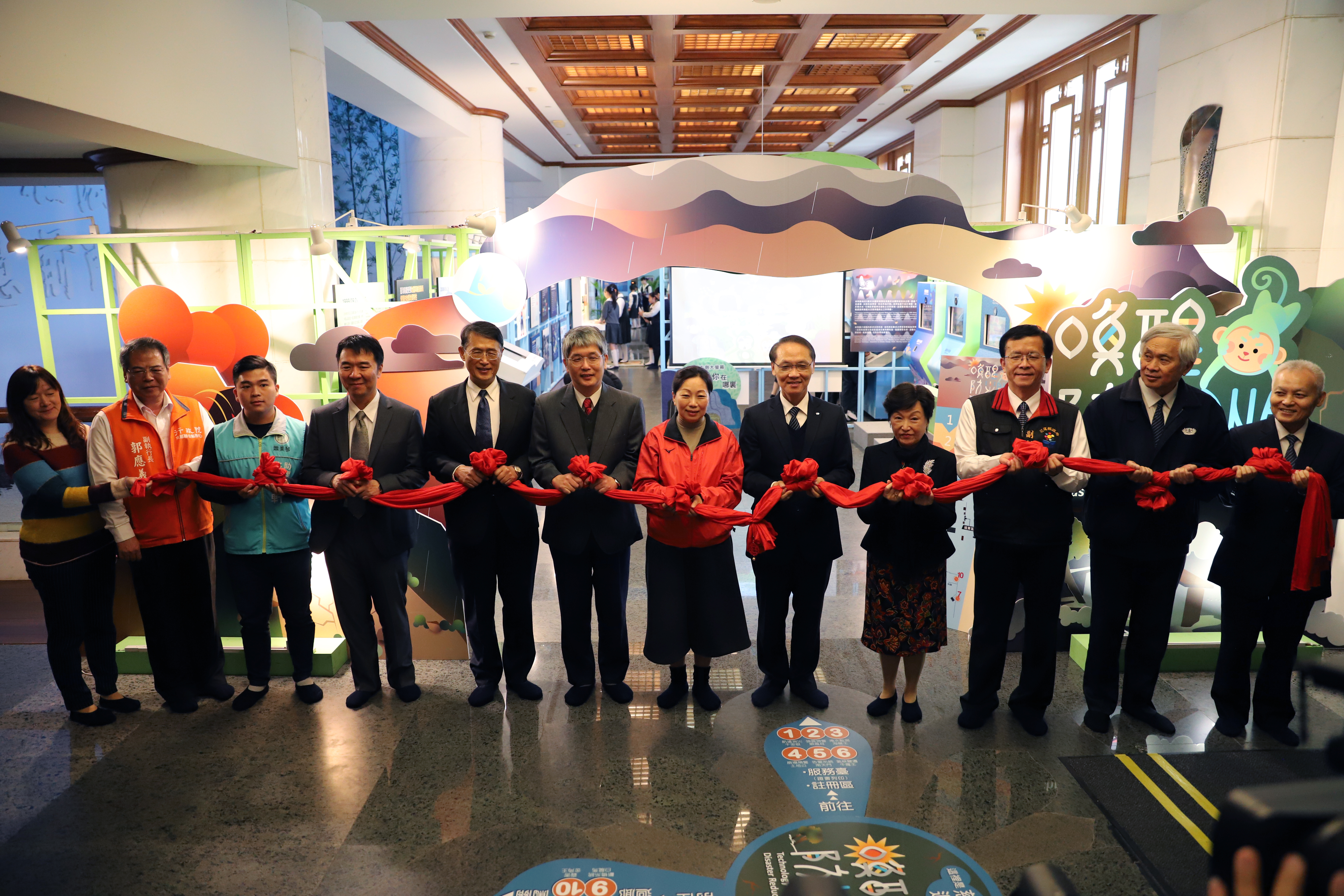 「喚醒防災DNA特展暨防災教育推廣合作協議」，5日在花蓮慈濟靜思堂拉開序幕。（慈濟基金會提供）