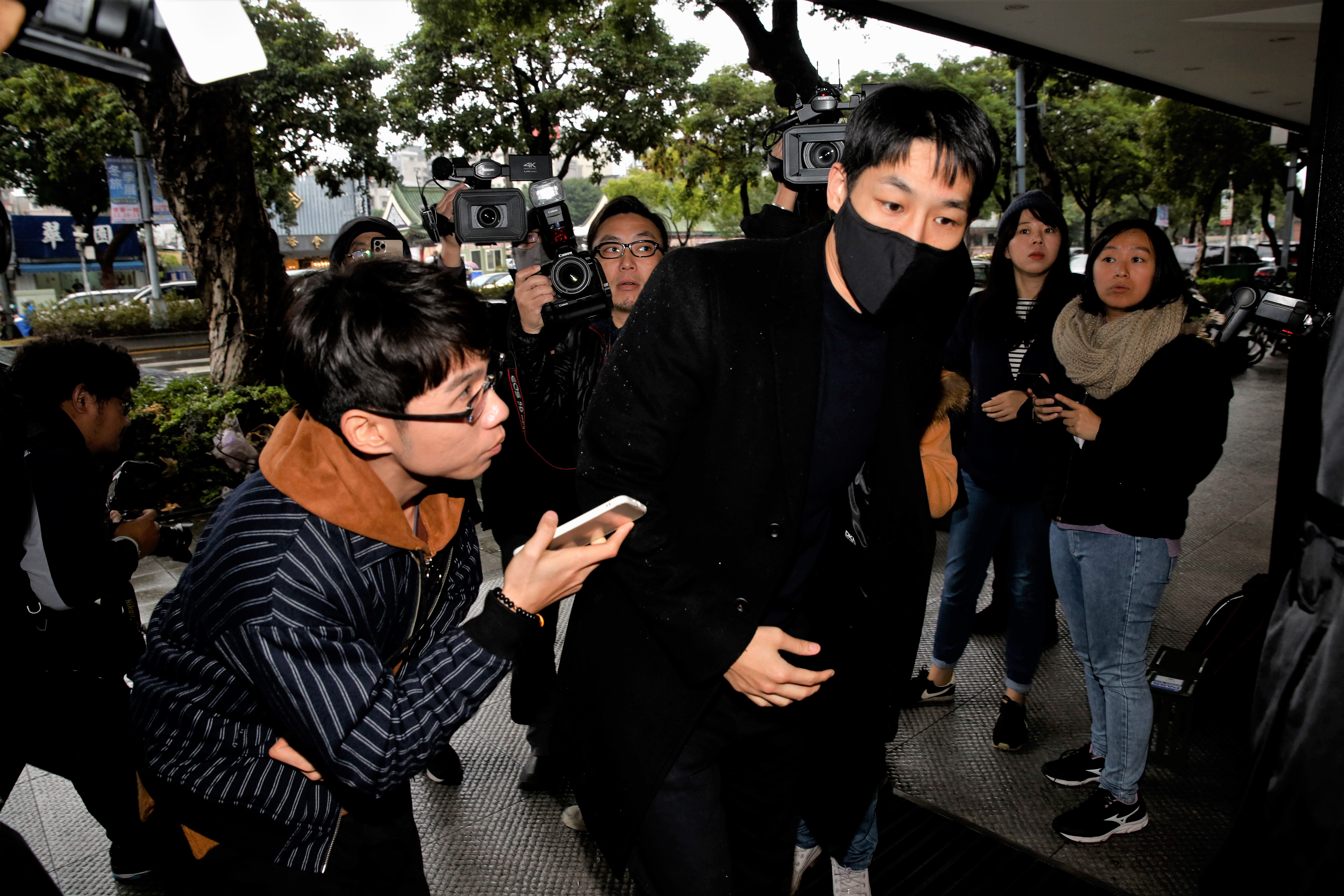 同為「時尚F4」成員，藍鈞天對於高以翔的猝逝，難過且震驚。