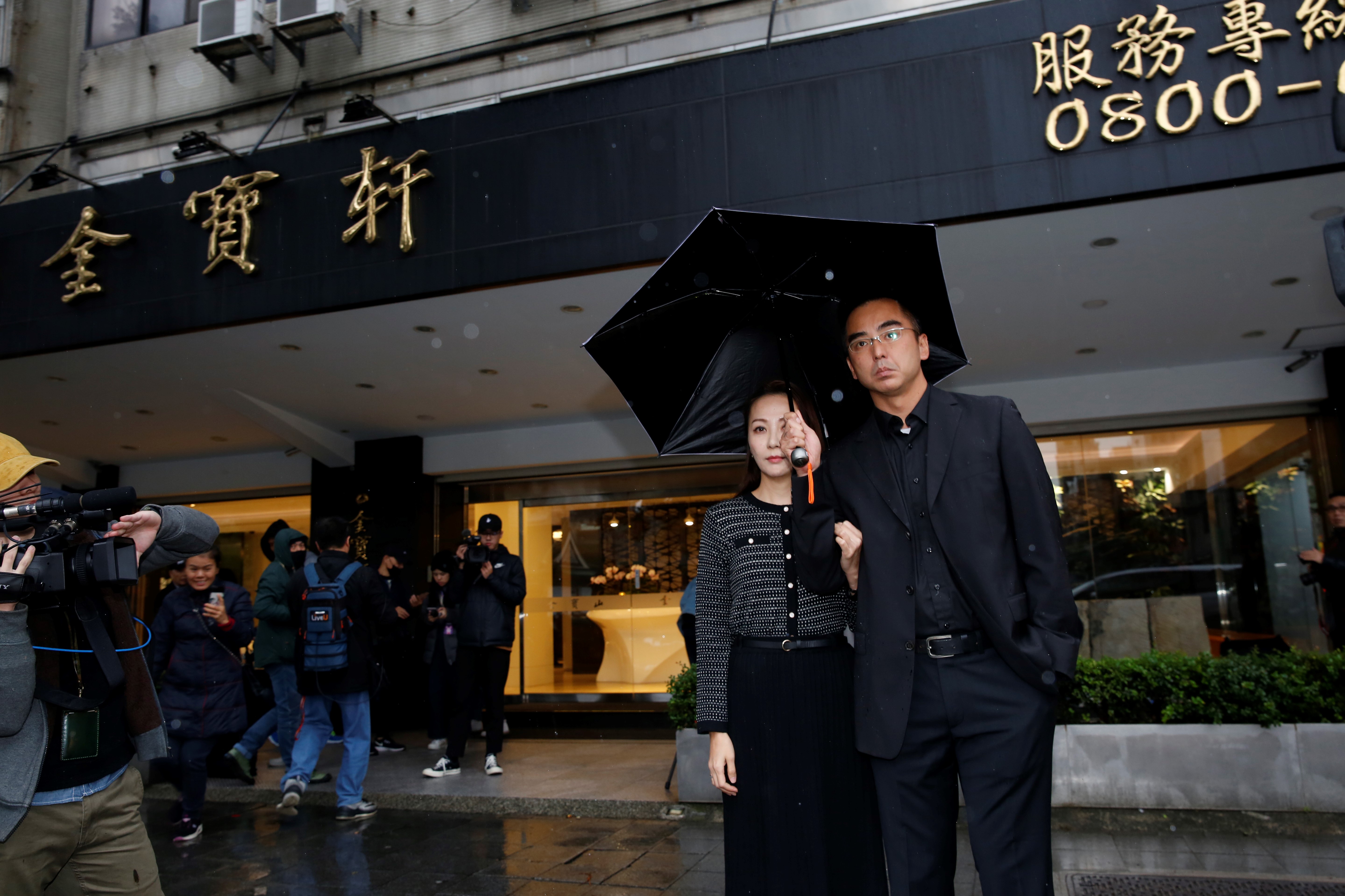 林志鴻與高以翔哥哥是同學,透露兩人第一次見面,高以翔還是個小學生。