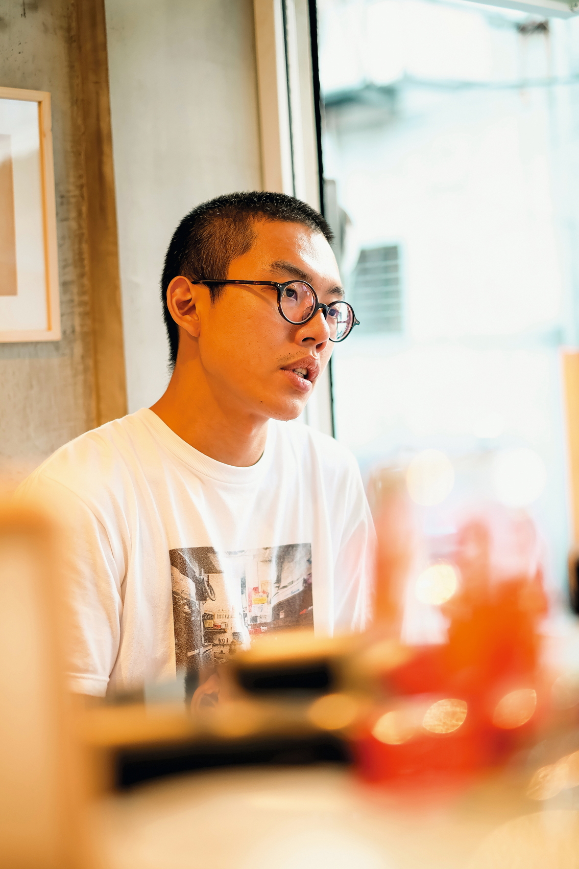 權泉珈琲的主人Leon把開店當作一種實驗，希望透過展覽、咖啡或辦活動，在這狹小的空間中激發各種可能。