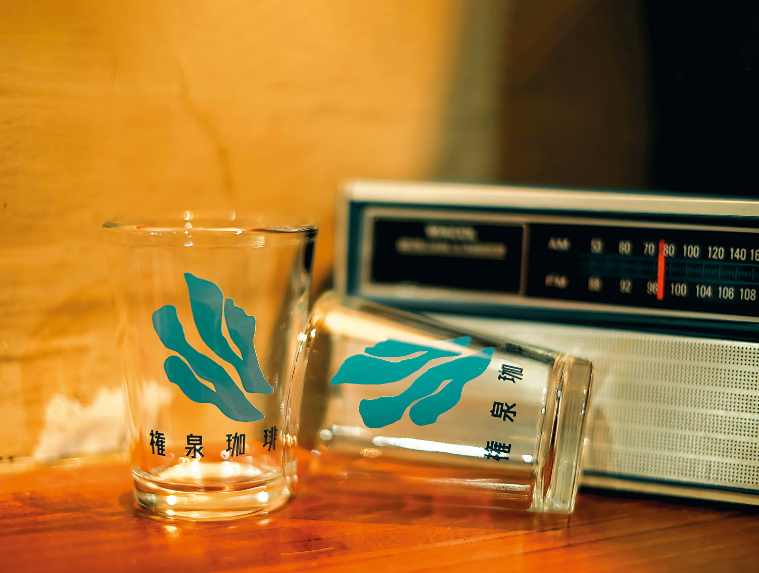 在店內能買到權泉商標的玻璃杯。