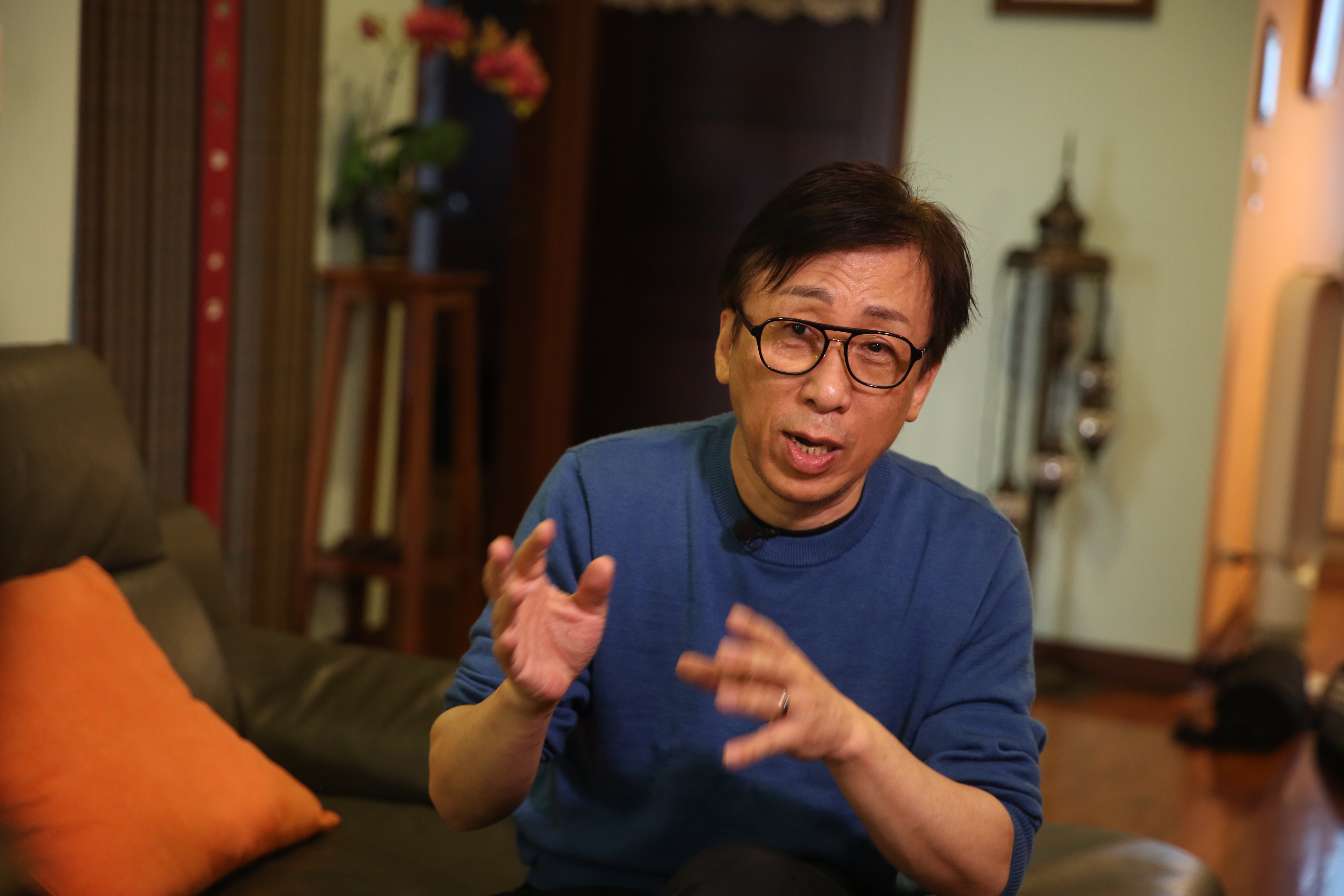 對於韓國瑜陣營追打「卡神」網軍案，苦苓今提醒「以為終於撿到槍小心反而炸到自己。」圖為資料照。