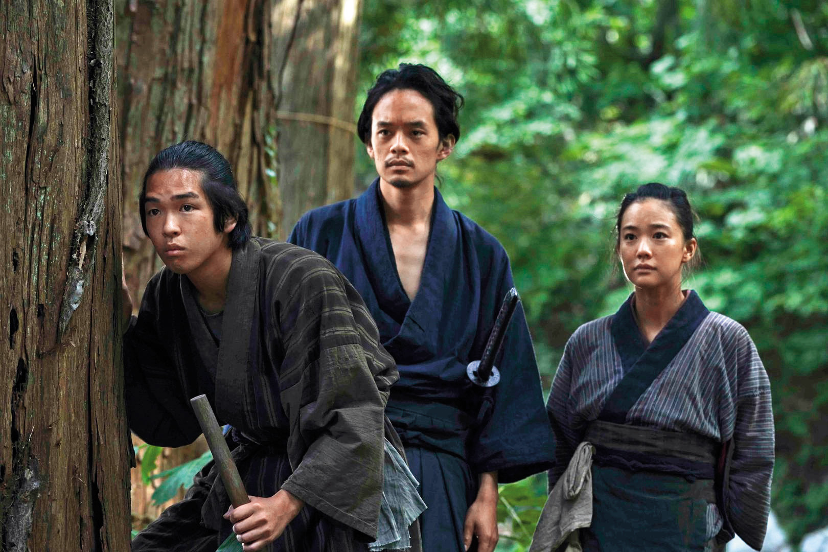 池松壯亮（中）與蒼井優（右）曾在塚本晉也執導的電影《斬  》同台演出。（天馬行空提供）