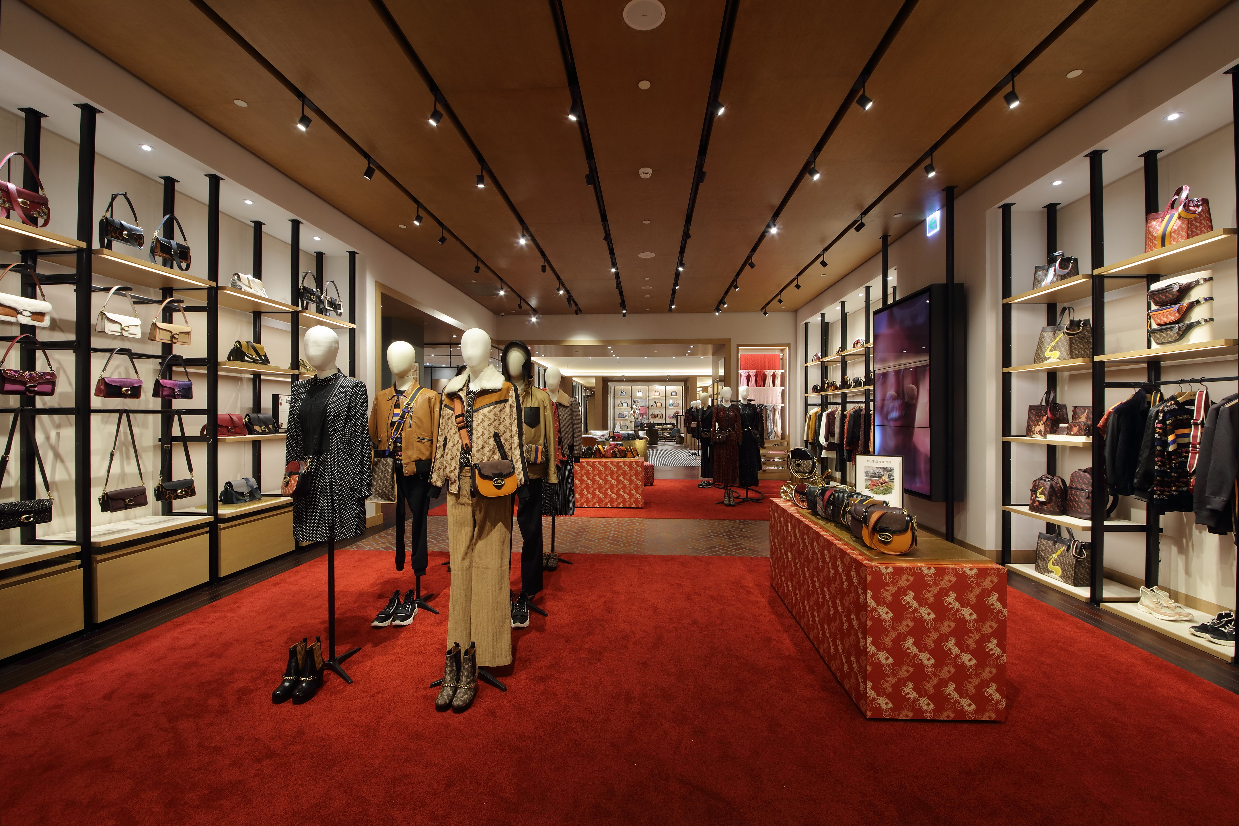 COACH為了慶祝2020早春Horse and Corriage系列上市，特別在台北101的概念店舉辦時尚派對。（COACH提供）