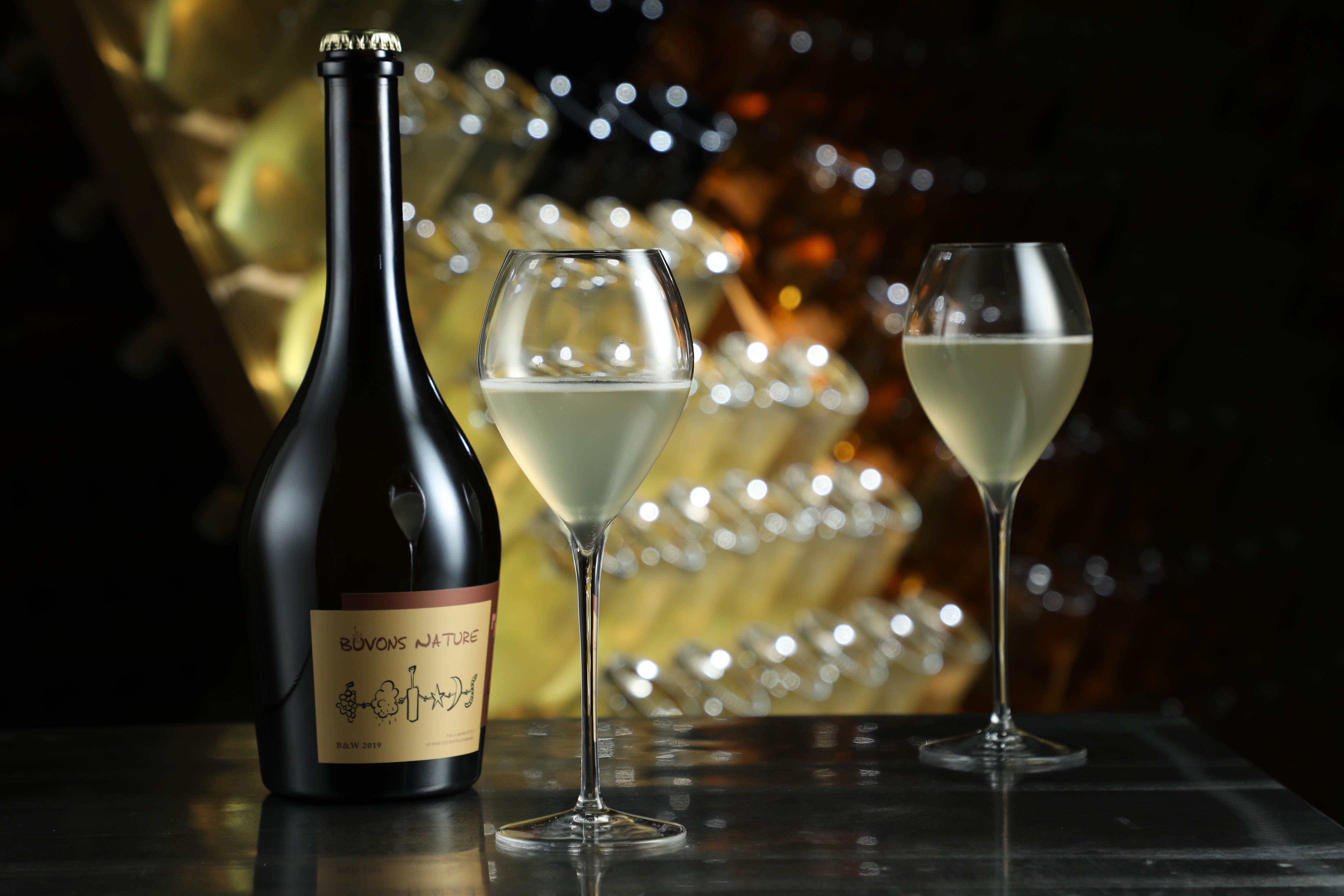 由林裕森主導的「B&W釀酒實驗計畫」找來「威石東酒莊」合釀酒，在「Buvons Nature 喝自然葡萄酒展」限量發售。