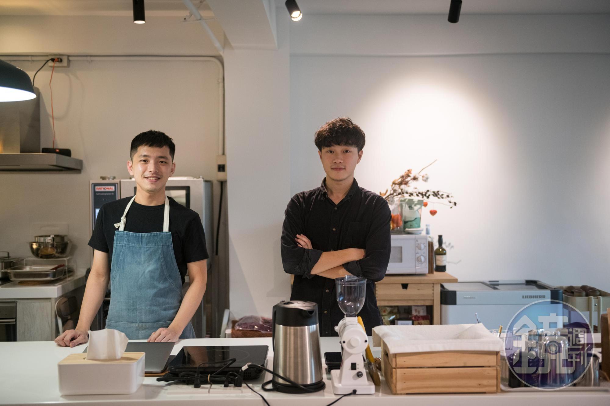 以套餐形式呈現甜點的HUGH LAB由鄭為修（左）與應庚宏（右）二位八年級生創立。