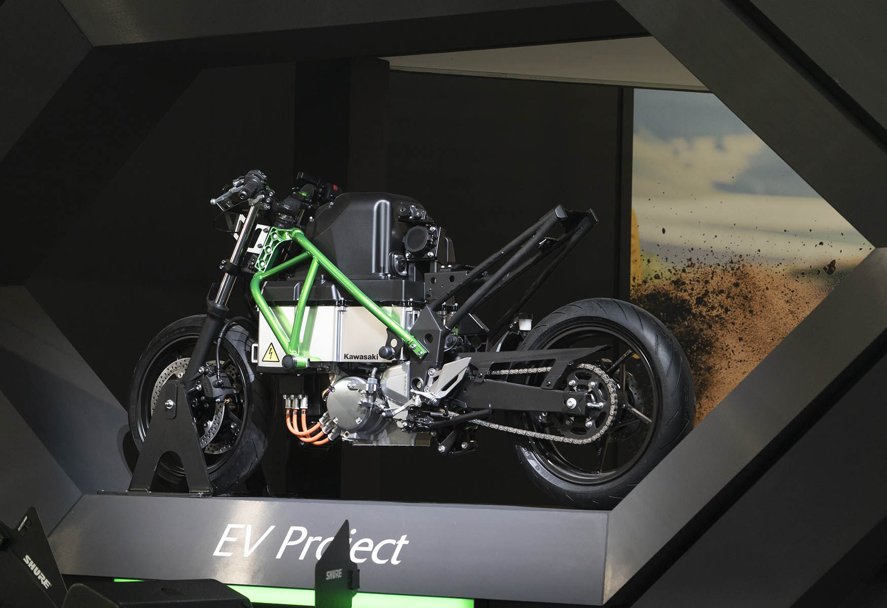【米蘭車展】擁抱未來　Kawasaki EV Project