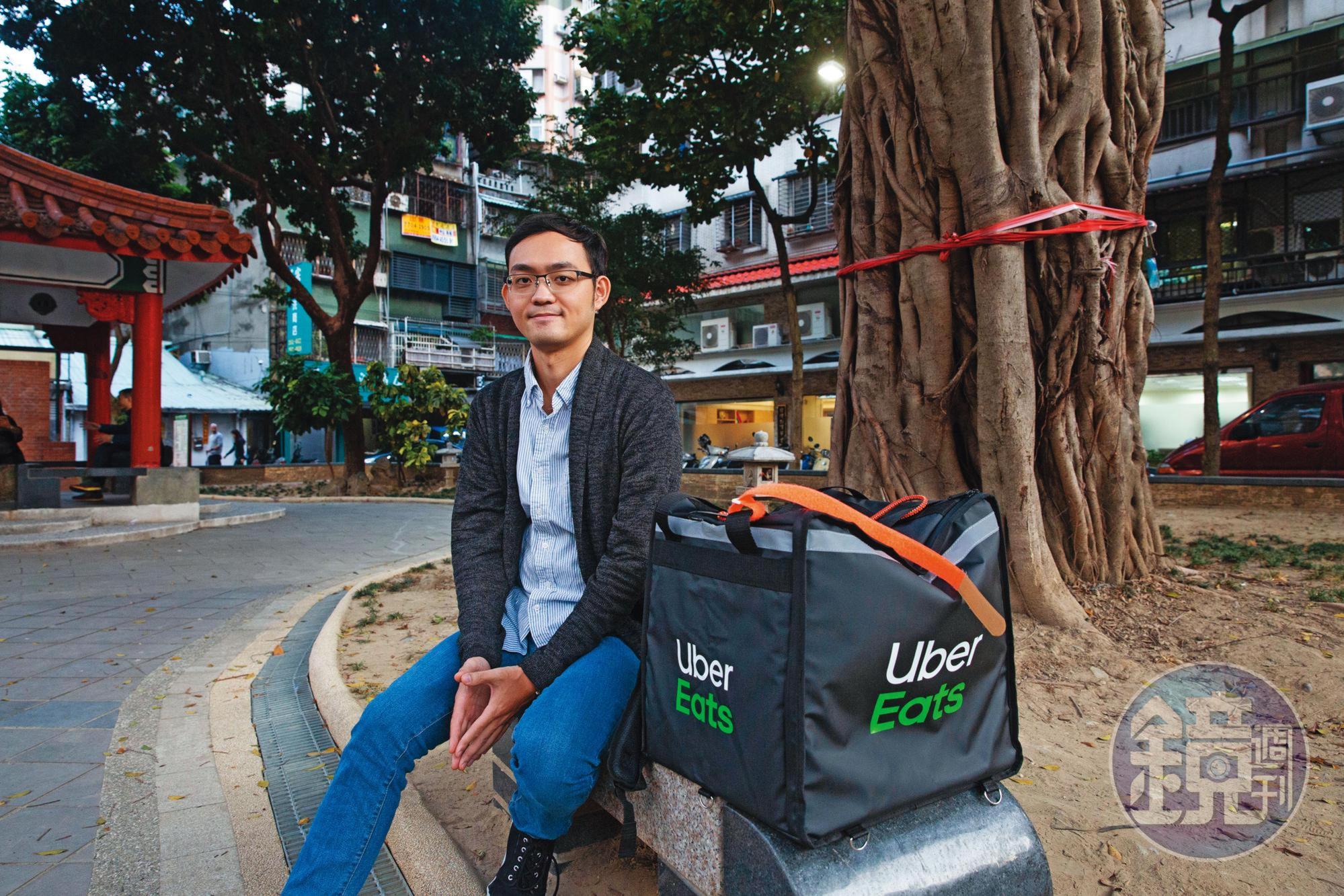 吳宇宗曾任電視台記者，2年前為投入演員夢想，離開新聞圈。在等待演出機會空檔，他跑外送養活自己。