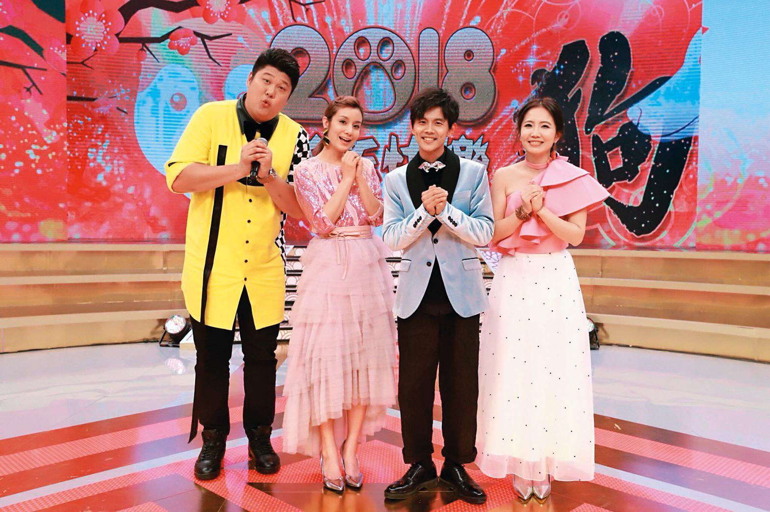 謝忻(右起)、阿翔曾和莎莎、哈孝遠主持節目,也都受邀參加哈孝遠的婚禮。(民視提供)