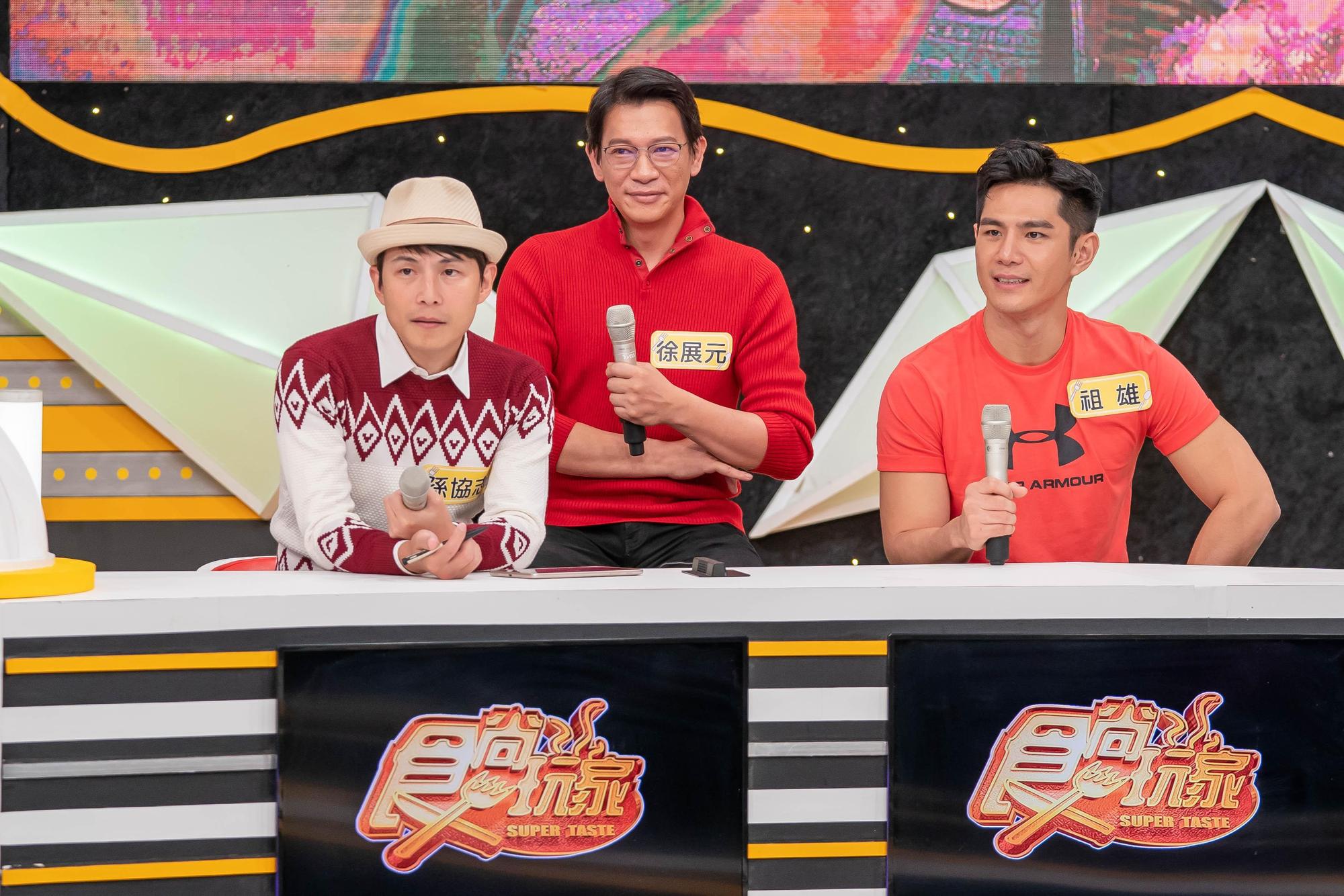 孫協志分享曾在出外景時,體驗吃生飛鼠腸,吃完當場嘔吐。(TVBS歡樂台提供)