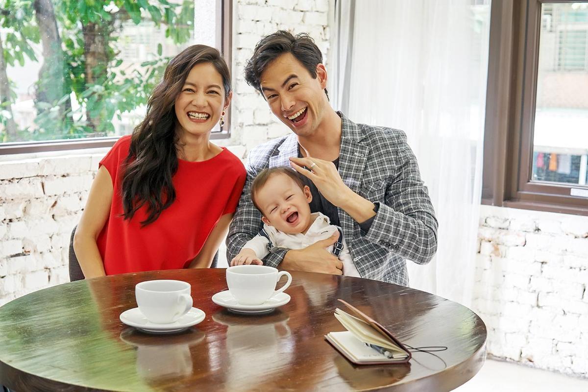 Janet的丈夫吳宇衛儘管擁有律師身分，卻熱愛演藝工作。（歐銻銻娛樂提供）