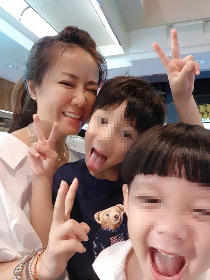 陳仙梅結婚5年,育有5歲、3歲兒子Ryder和Mason。(翻攝自陳仙梅臉書)