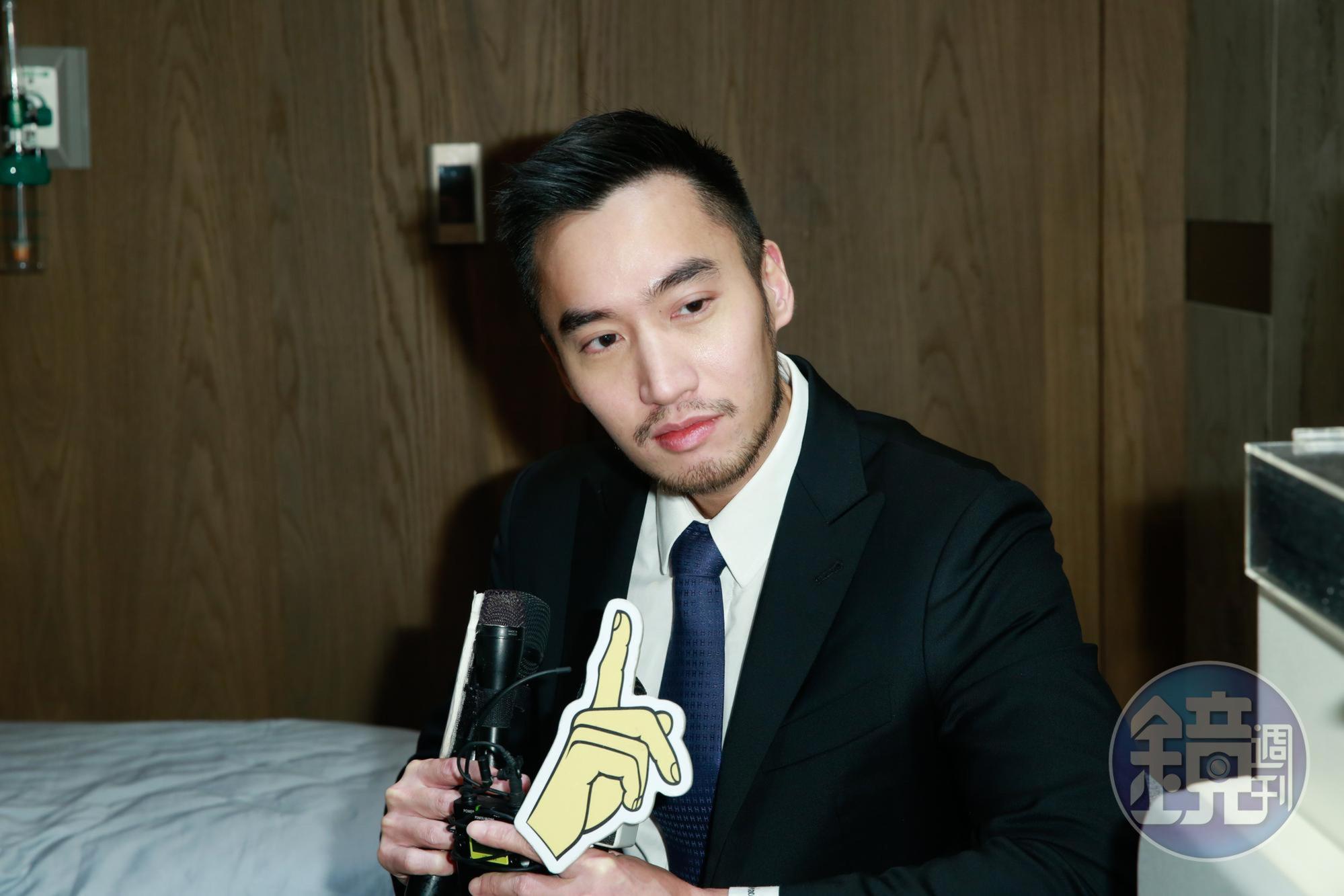老婆因為代言重疊不能說話,賴弘國代為發言透露2人求子進度。