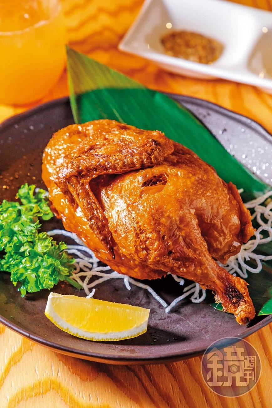 皮脆肉香的「酥炸半雞」。(1,500日圓/份,約NT$424)
