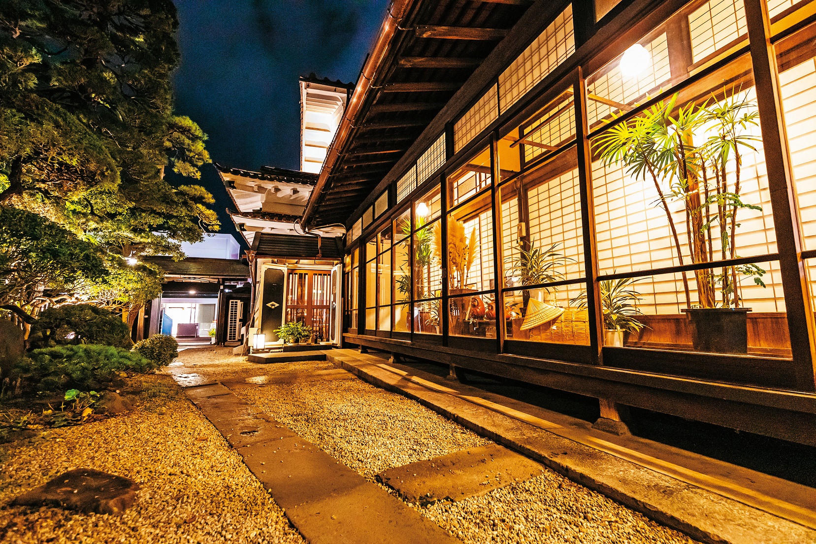 古色古香的「紅山水」餐廳。