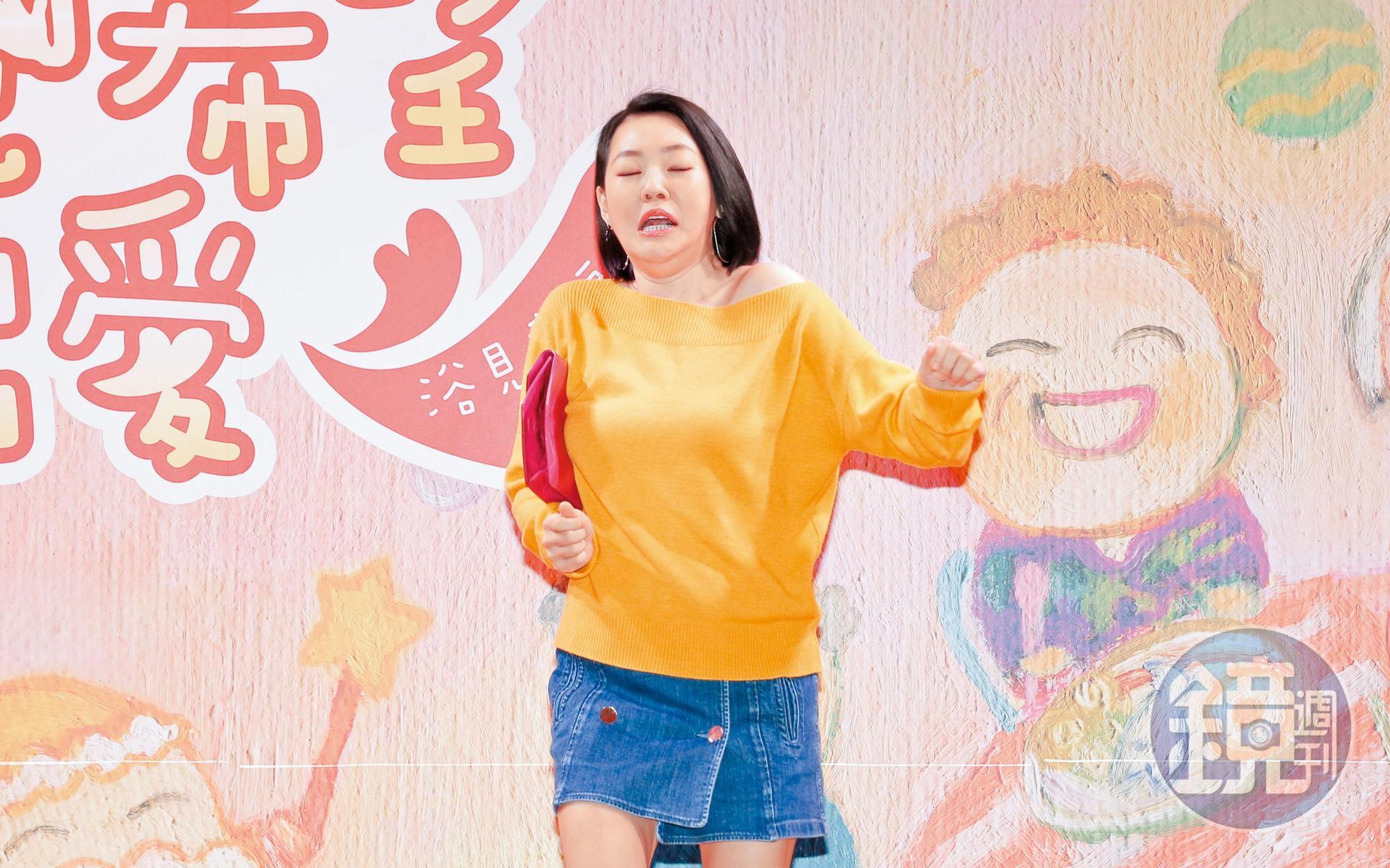多年前趙正平被笑像蛤蟆或蟾蜍一類的動物，現在小S反倒變成了「呱呱姐」。