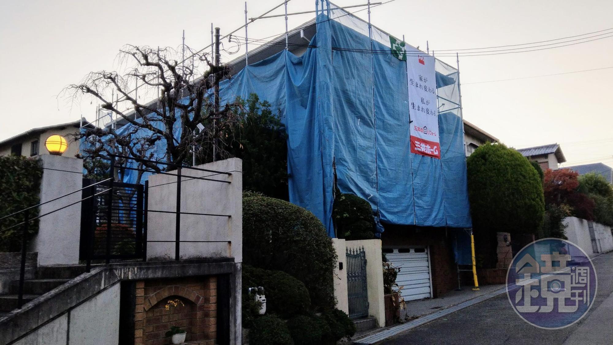 大阪官邸在去年9月關西事件後閒置,日方鑑定認為屬於安全建築卻沒人敢進駐,直到被本刊踢爆後,今年10月才動工進行修繕。