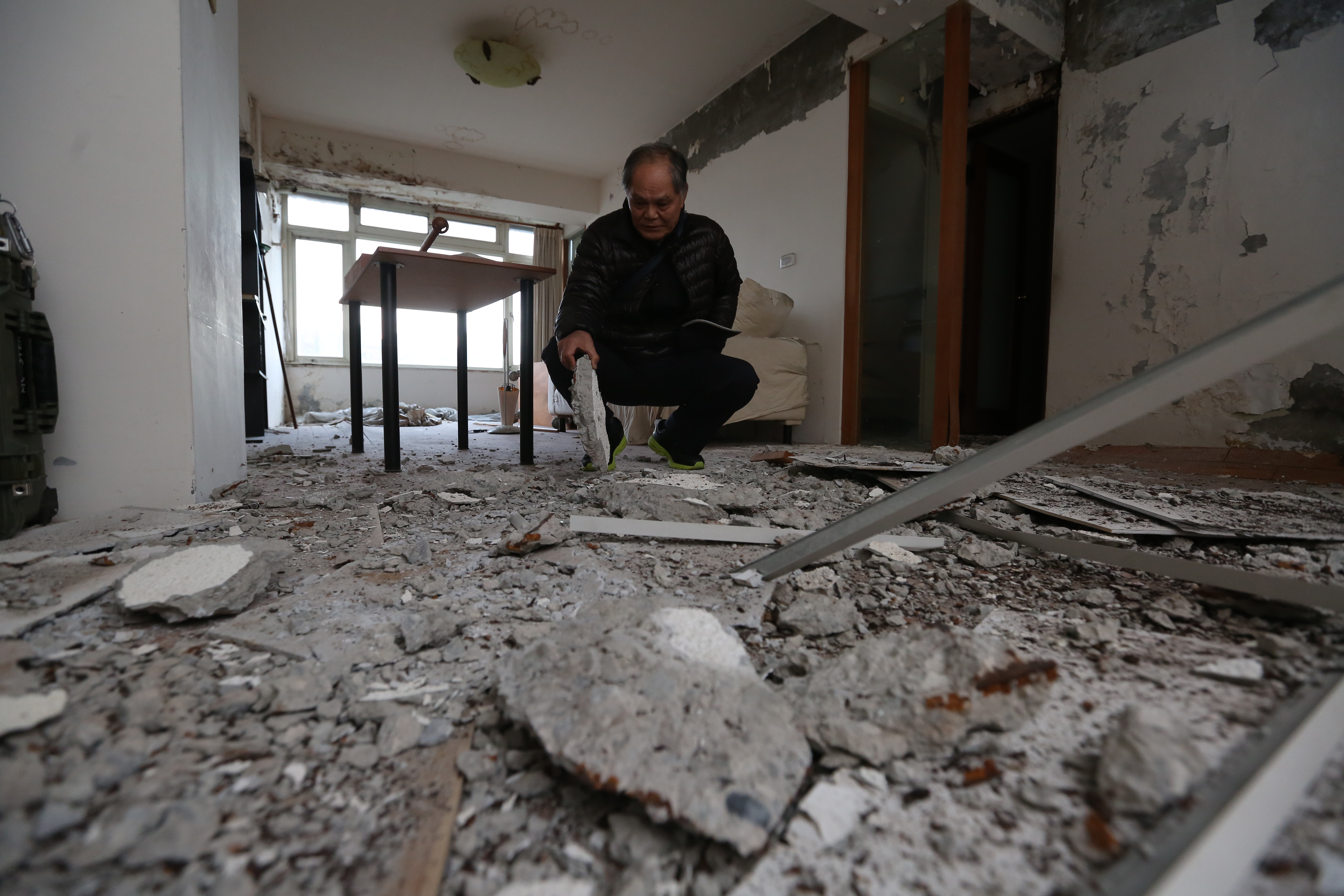 在人命關天的壓力下，海砂屋都更恐怕一刻都不能晚。