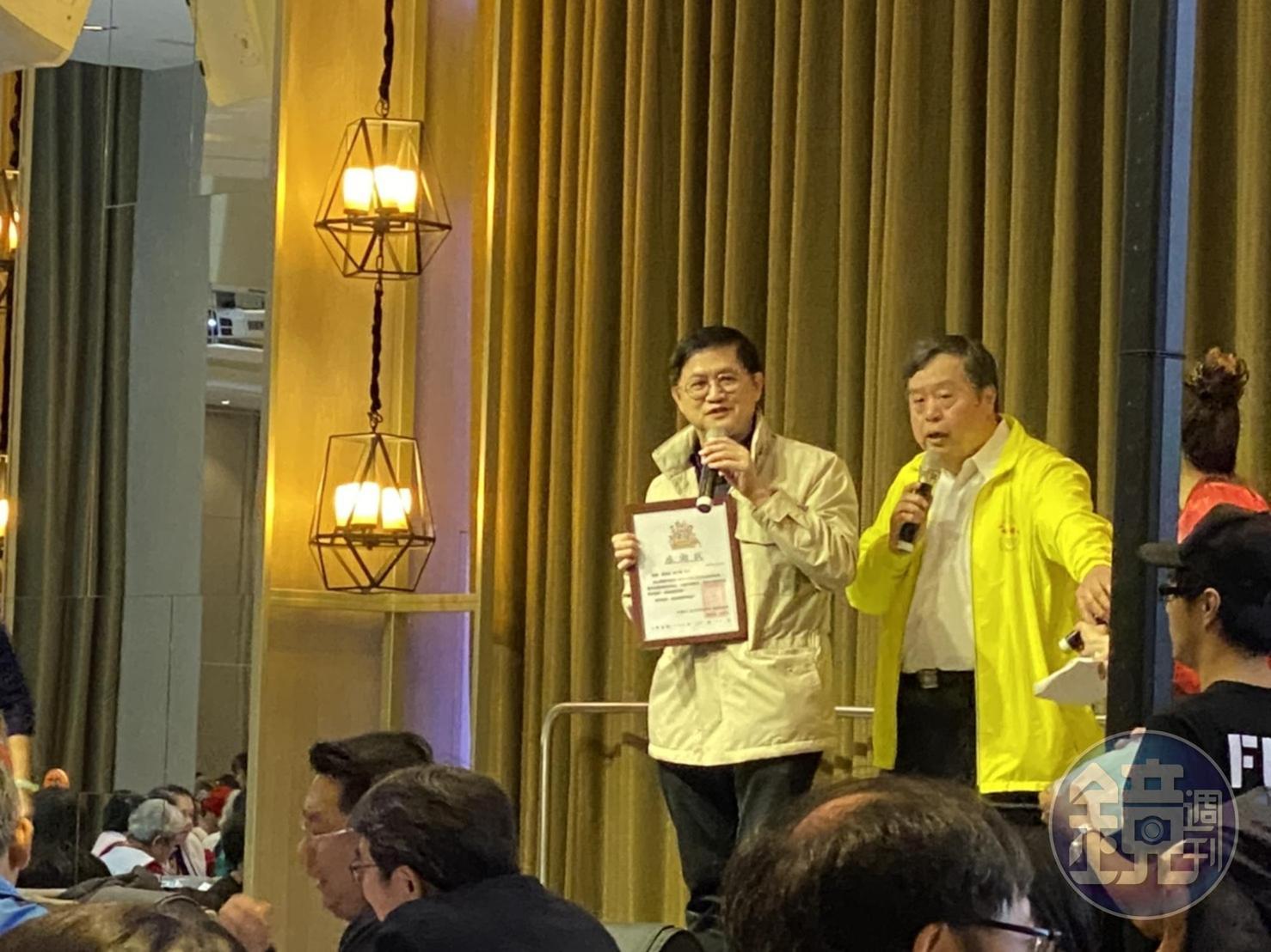 有地表最強里長之稱的台北市中正區忠勤里里長方荷生，營造社區互助已成典範，照例每年都舉辦愛心餐會。