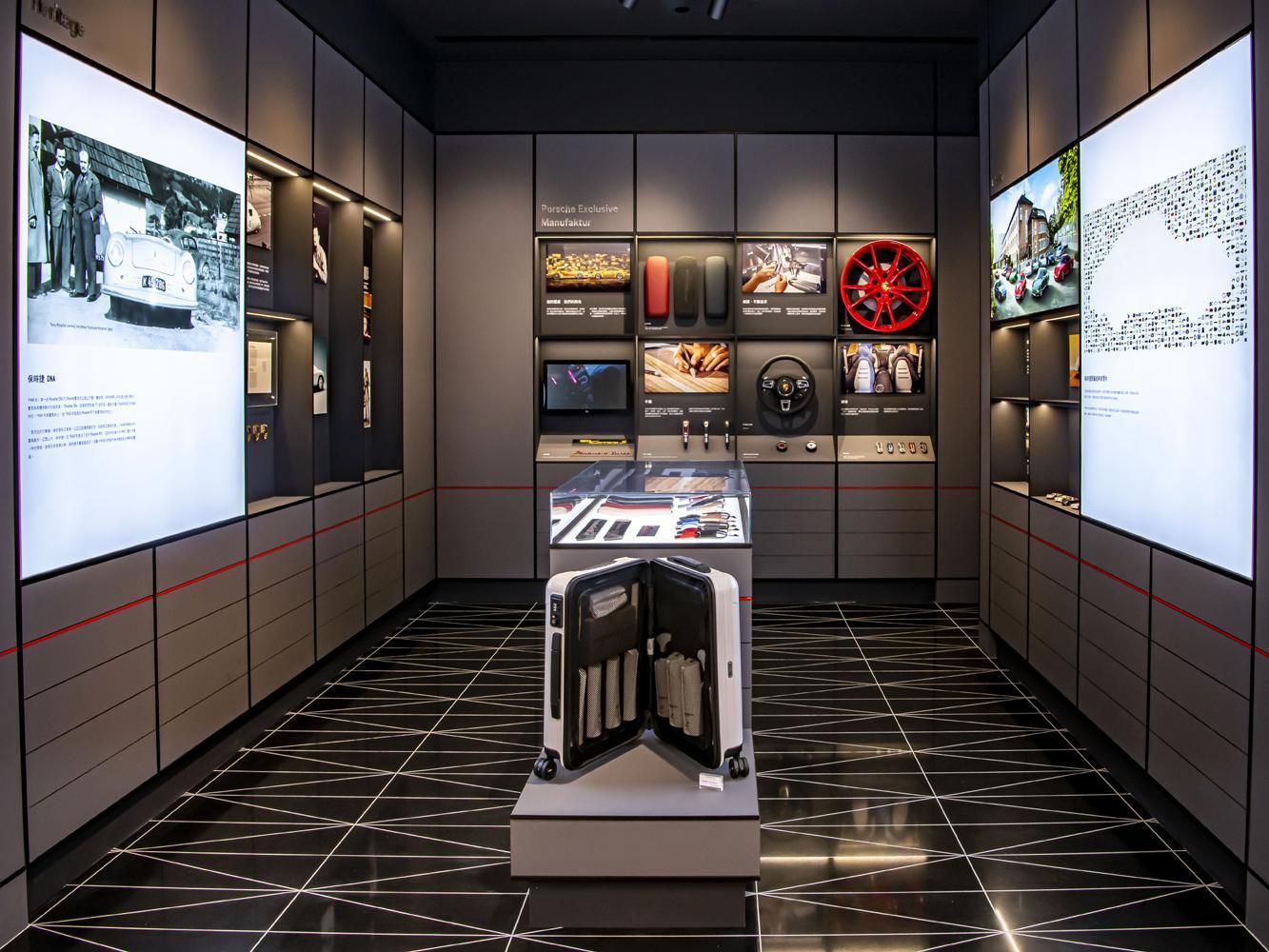 「Heritage Wall」引領車迷回顧品牌輝煌70年歷史。