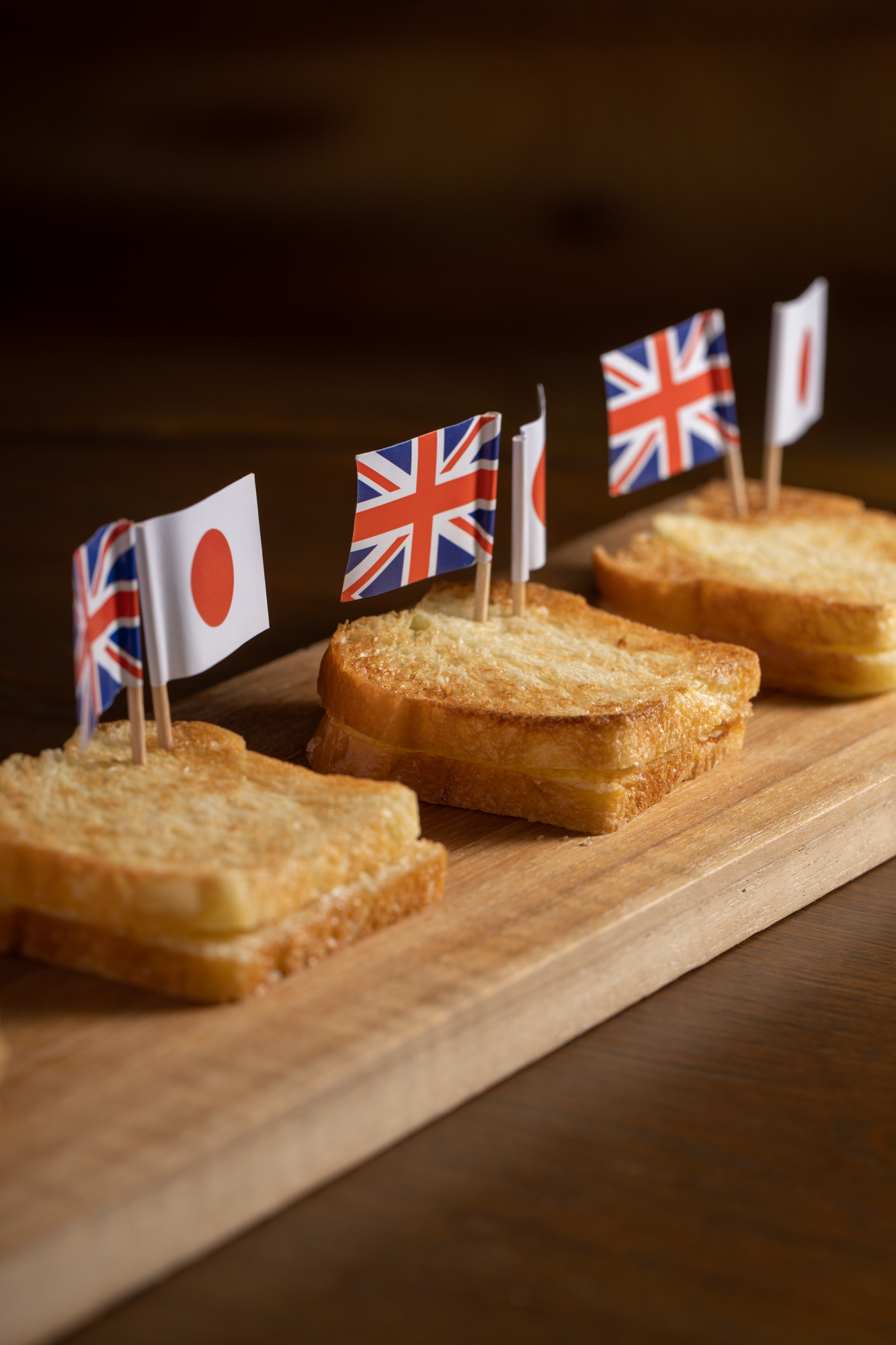 作結的靈魂甜點「英式吐司」讓在場的青森人都會心一笑。