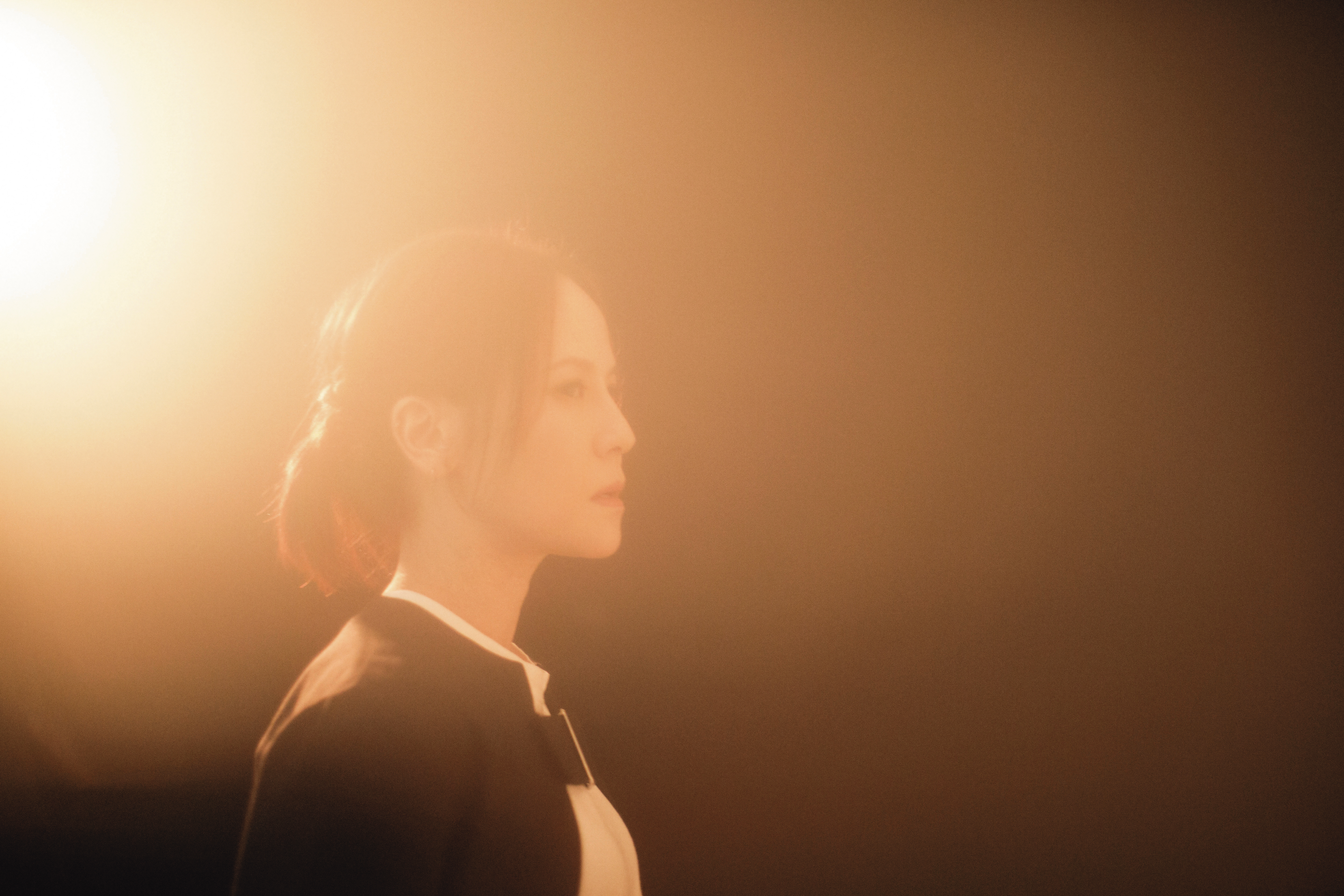 對大眾來說，楊乃文可能是霧裡一樣的人，其實她活得色彩鮮明、稜角處處，但根本都算為難了自己。