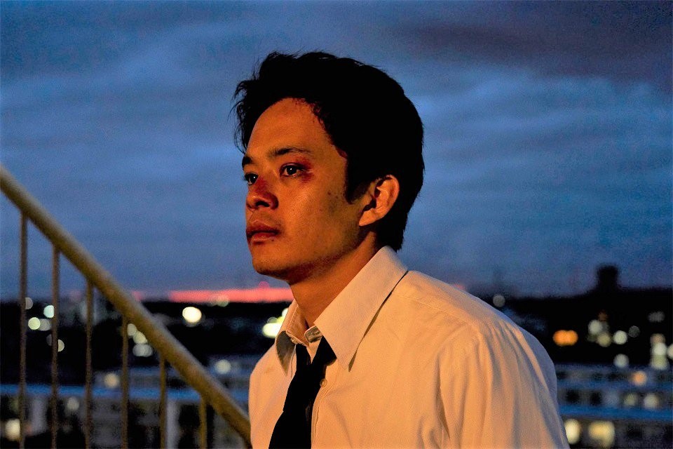 池松壯亮在電影裡不斷挨揍,鼻青臉腫幾乎是家常便飯。(双喜提供)