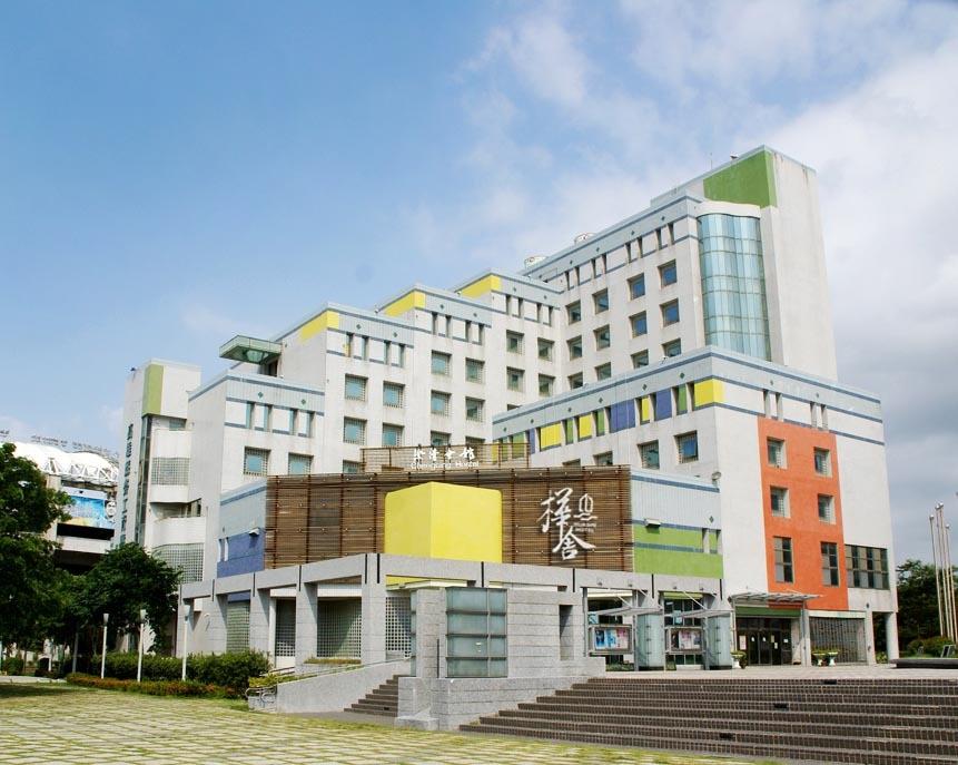 張綱維的樺福集團危機浮現，旗下飯店也驚傳即將歇業。（翻攝自booking.com）