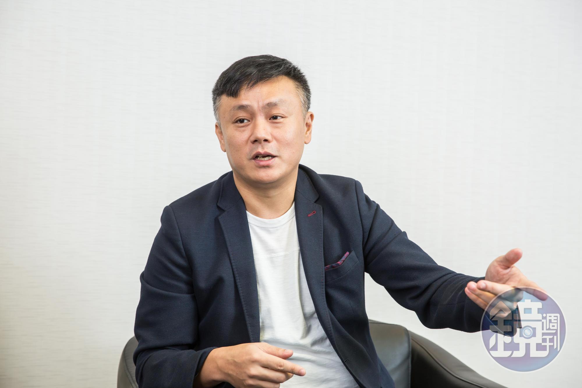 能率管理顧問董事長董俊毅看好運動品牌結合時尚未來的發展。