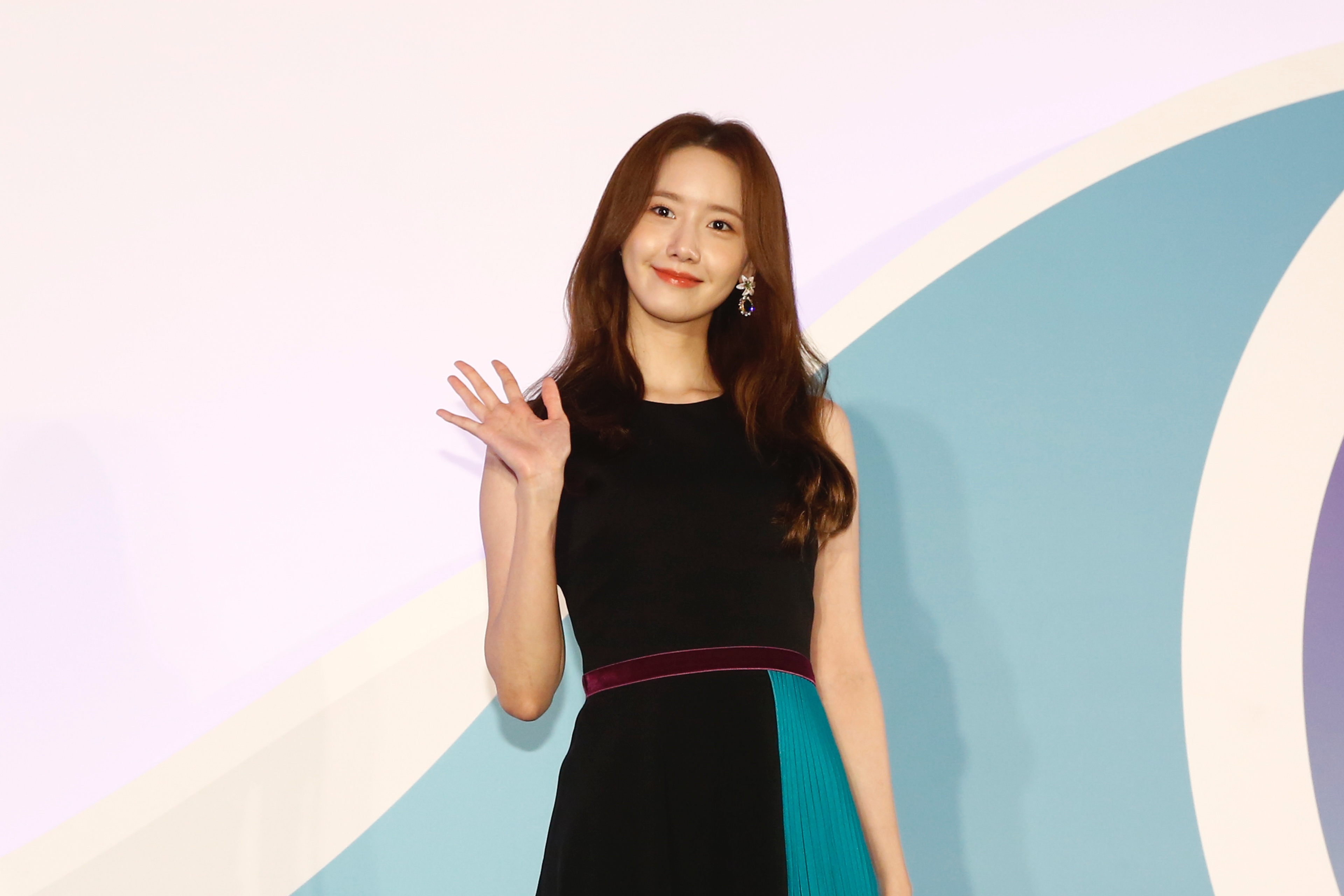 少女時代潤娥為通訊軟體站台。