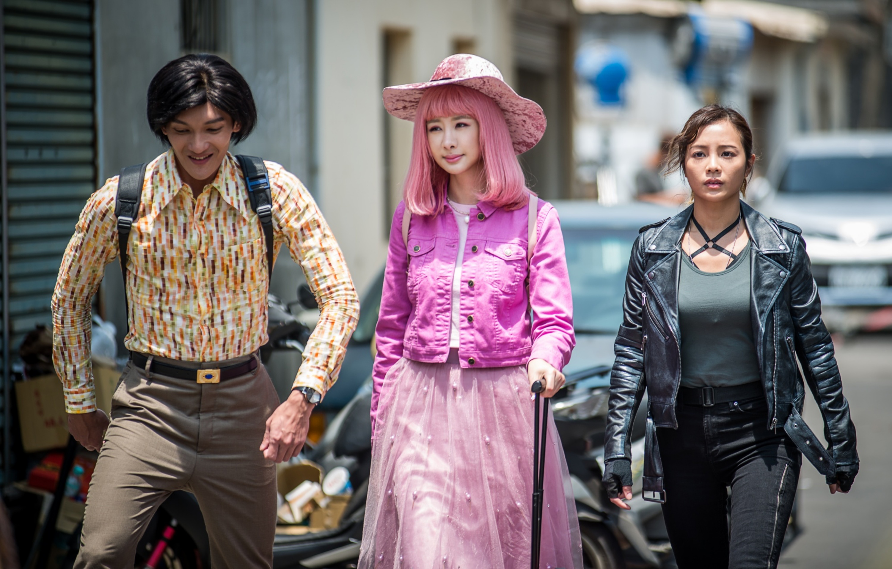 安心亞全片都以粉紅女郎的姿態出現，繼續貫徹她已十分成功的傻大姐形象。（滿滿額提供）