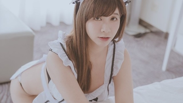 直播主夢夢拍攝鹹濕性愛片供網友付費觀看，卻遭有心網友側錄外流到各通訊軟體。（翻攝自夢夢推特）