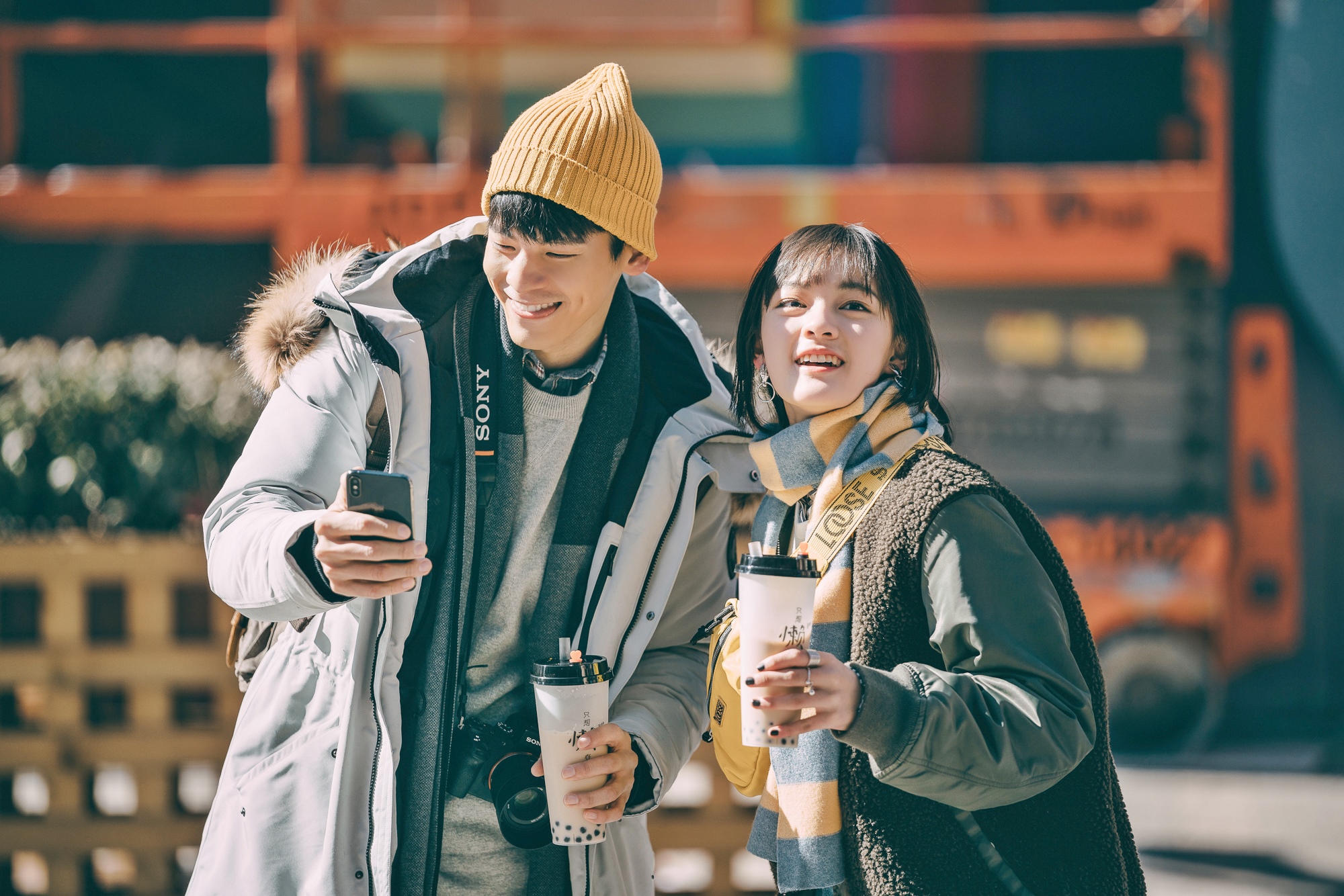 林柏宏與文淇實際年齡相差15歲，卻扮演同齡人，但兩人看來並沒有很大違和感。（双喜提供）